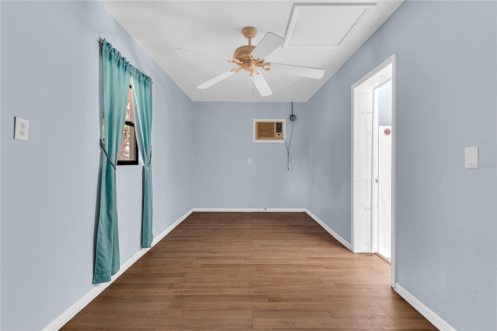 Image 31 of 50 For 1325 Lake Otis Drive