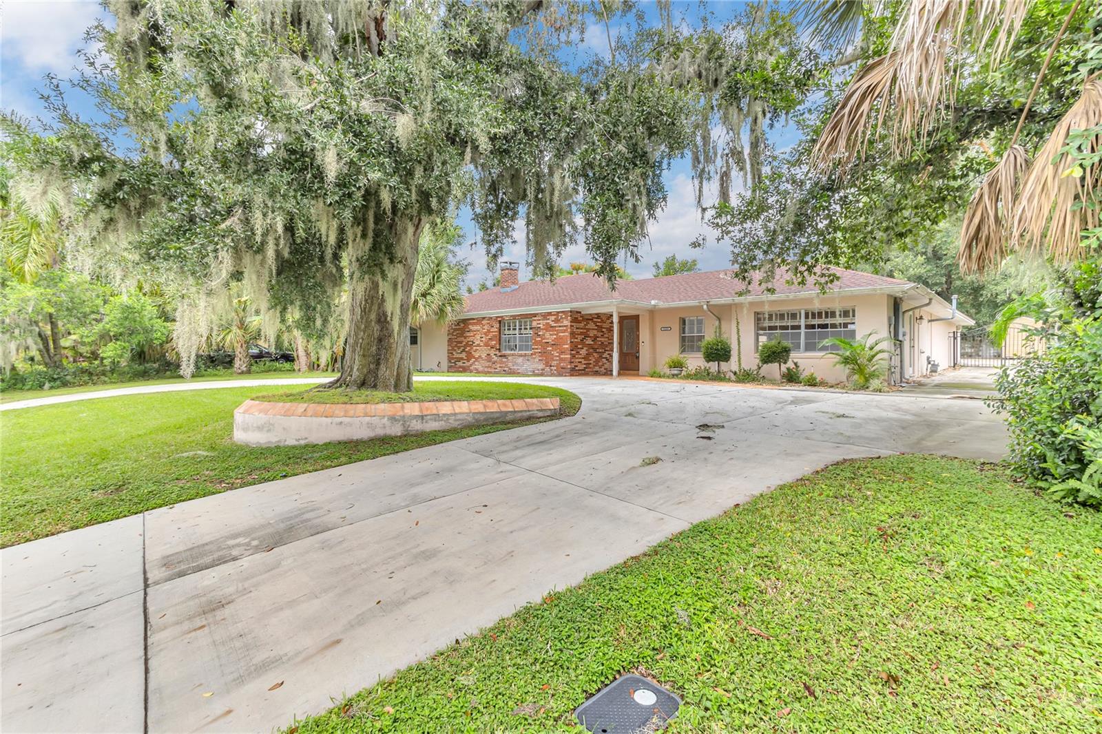 Image 35 of 50 For 1325 Lake Otis Drive