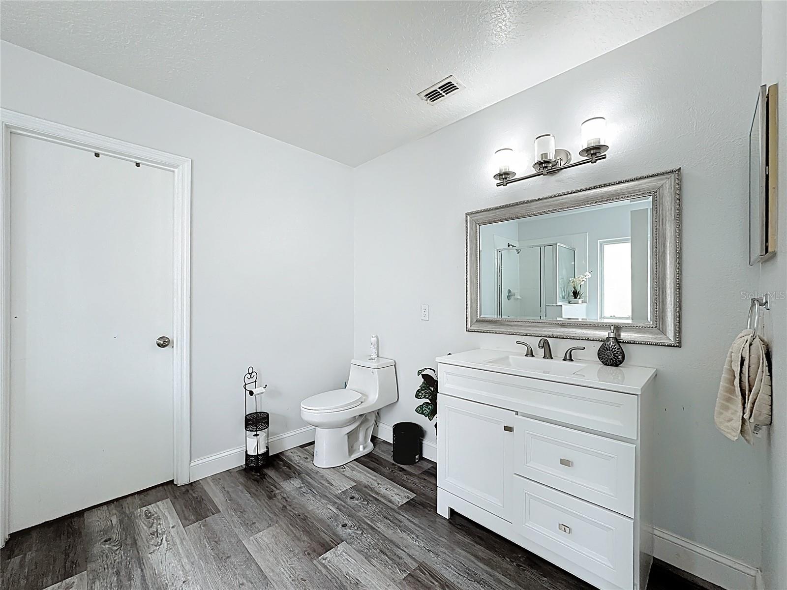 Image 31 of 43 For 4660 Ross Lanier Lane