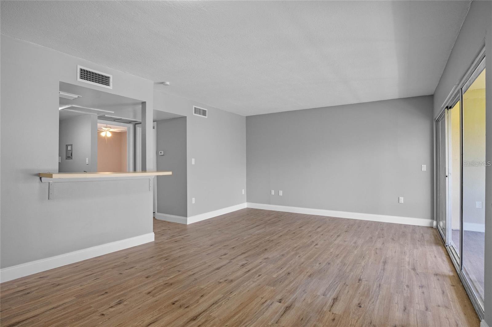 Image 3 of 25 For 554 Orange Dr  18