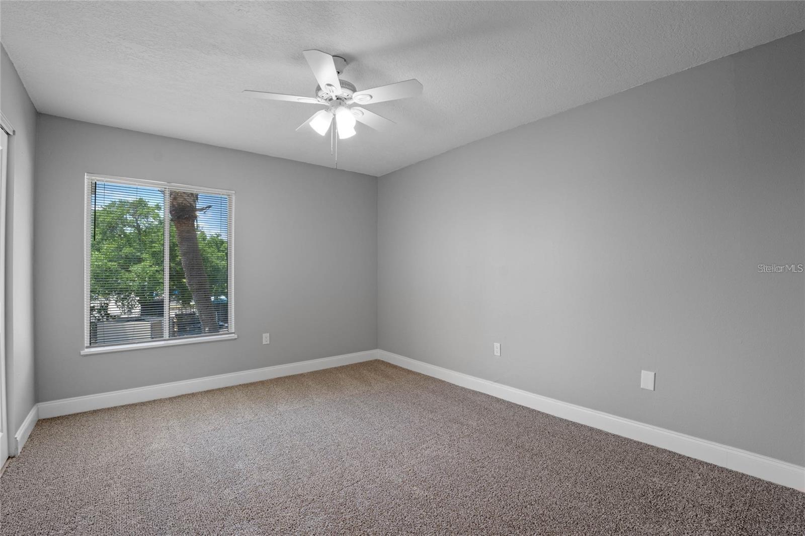 Image 8 of 25 For 554 Orange Dr  18