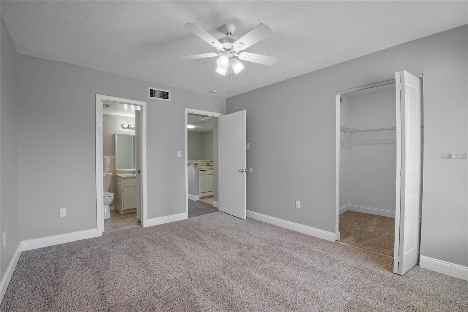 Image 9 of 25 For 554 Orange Dr  18