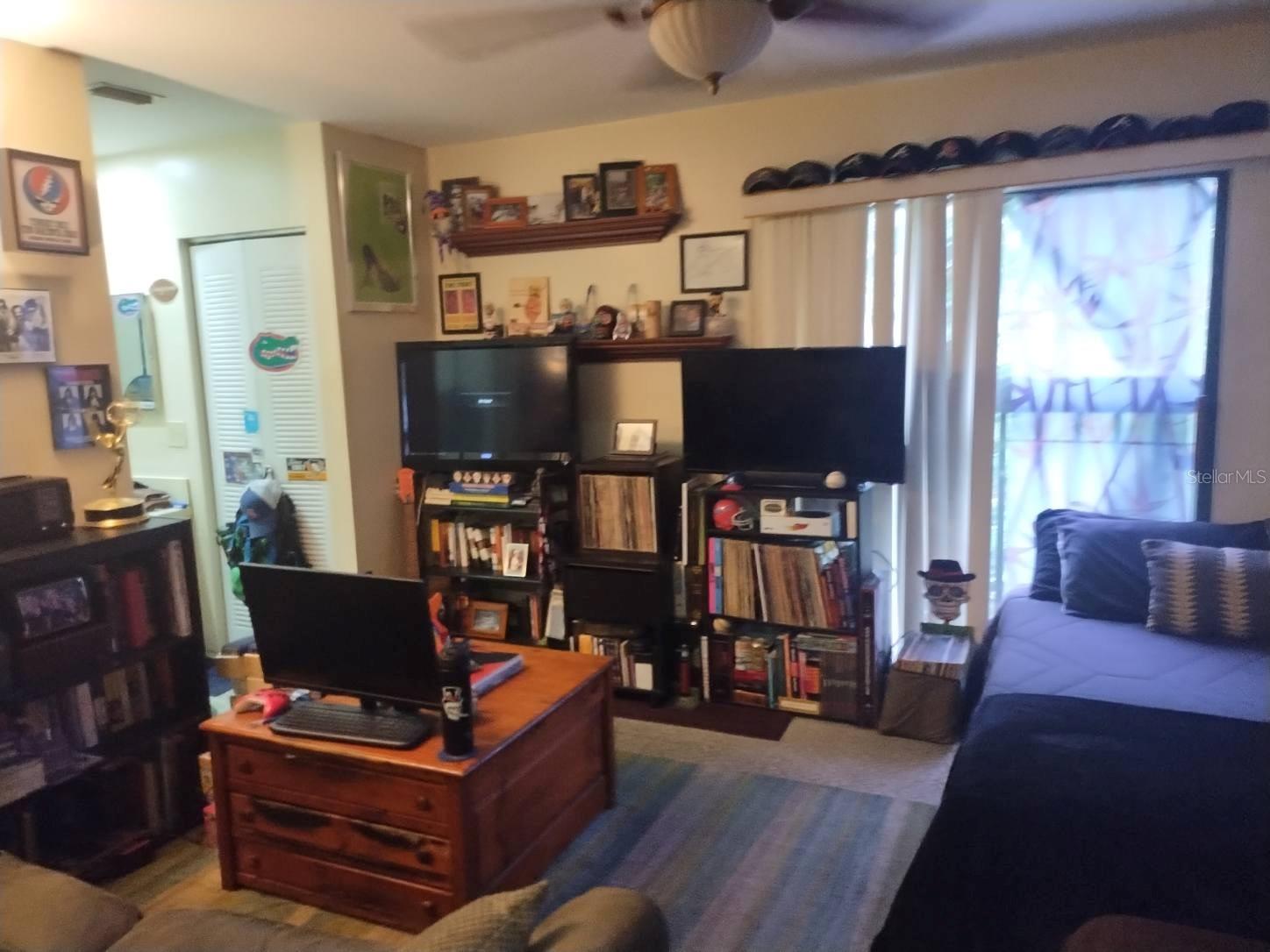 Image 3 of 14 For 832 47th Street