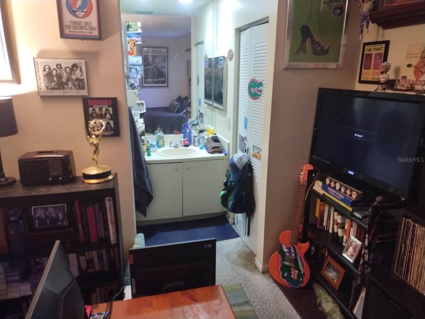 Image 7 of 14 For 832 47th Street