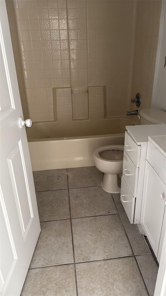 Image 4 of 6 For 2930 Grayton Street