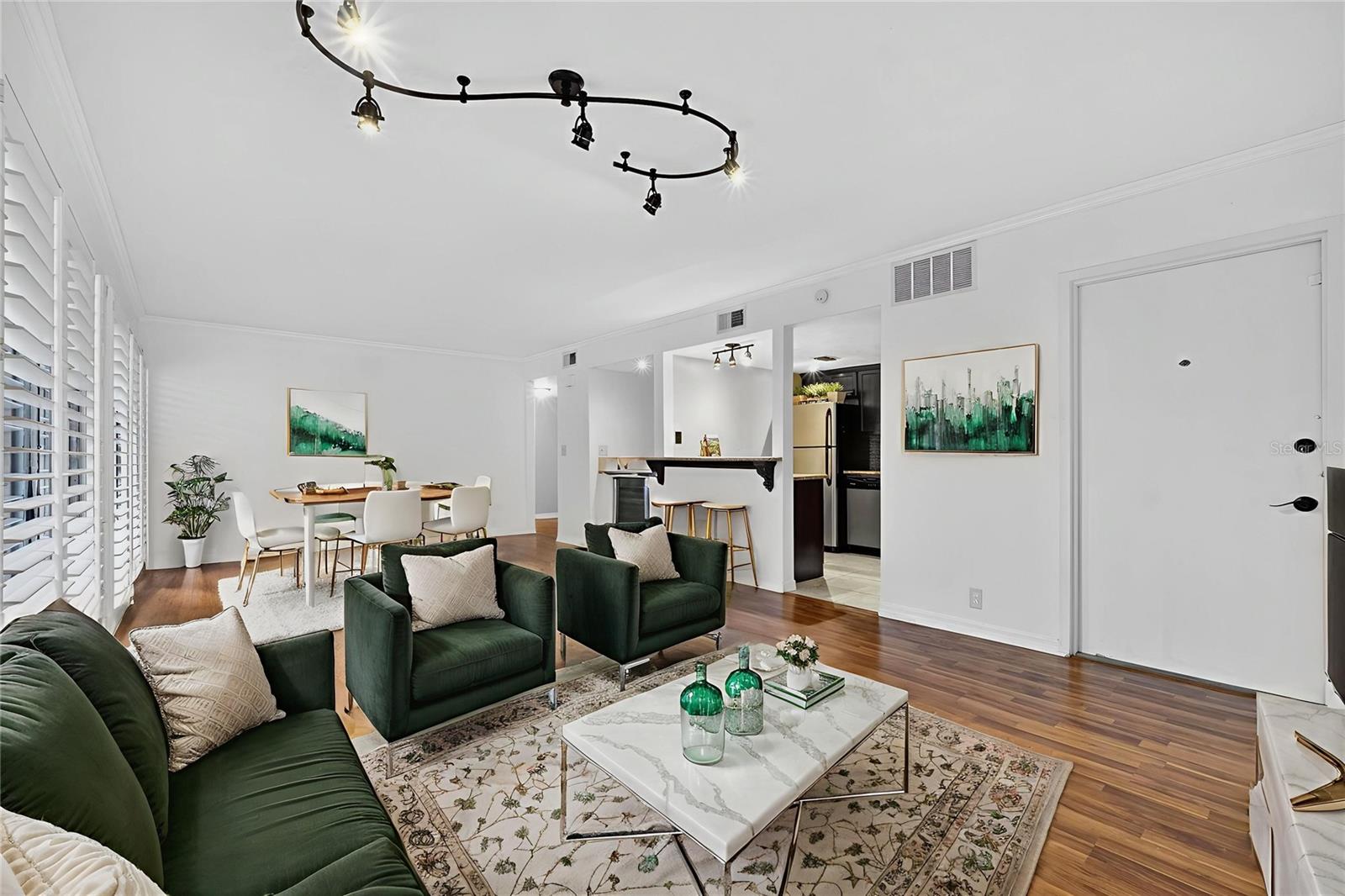 Image 10 of 57 For 429 Sheoah Boulevard 1