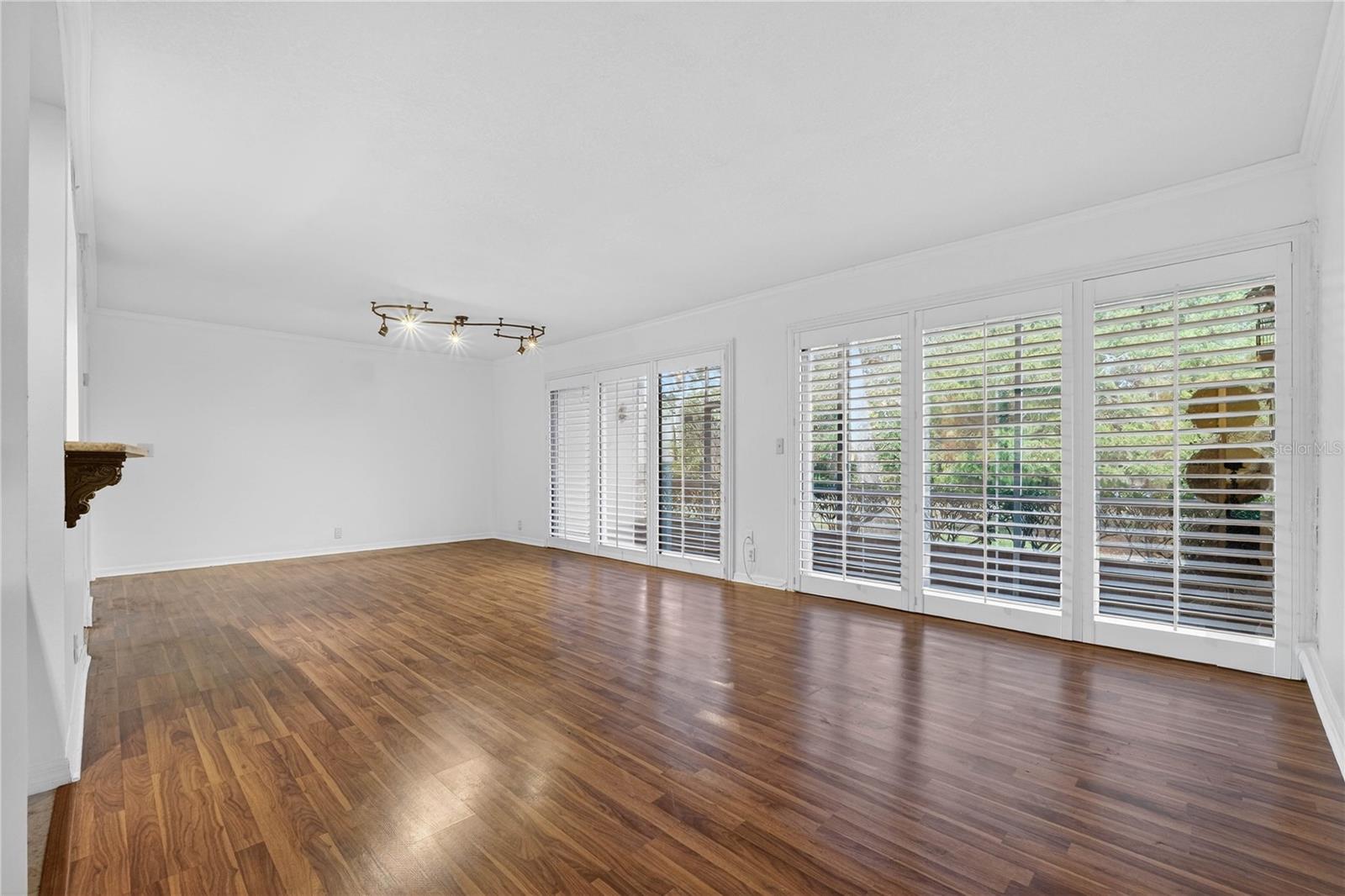 Image 16 of 57 For 429 Sheoah Boulevard 1