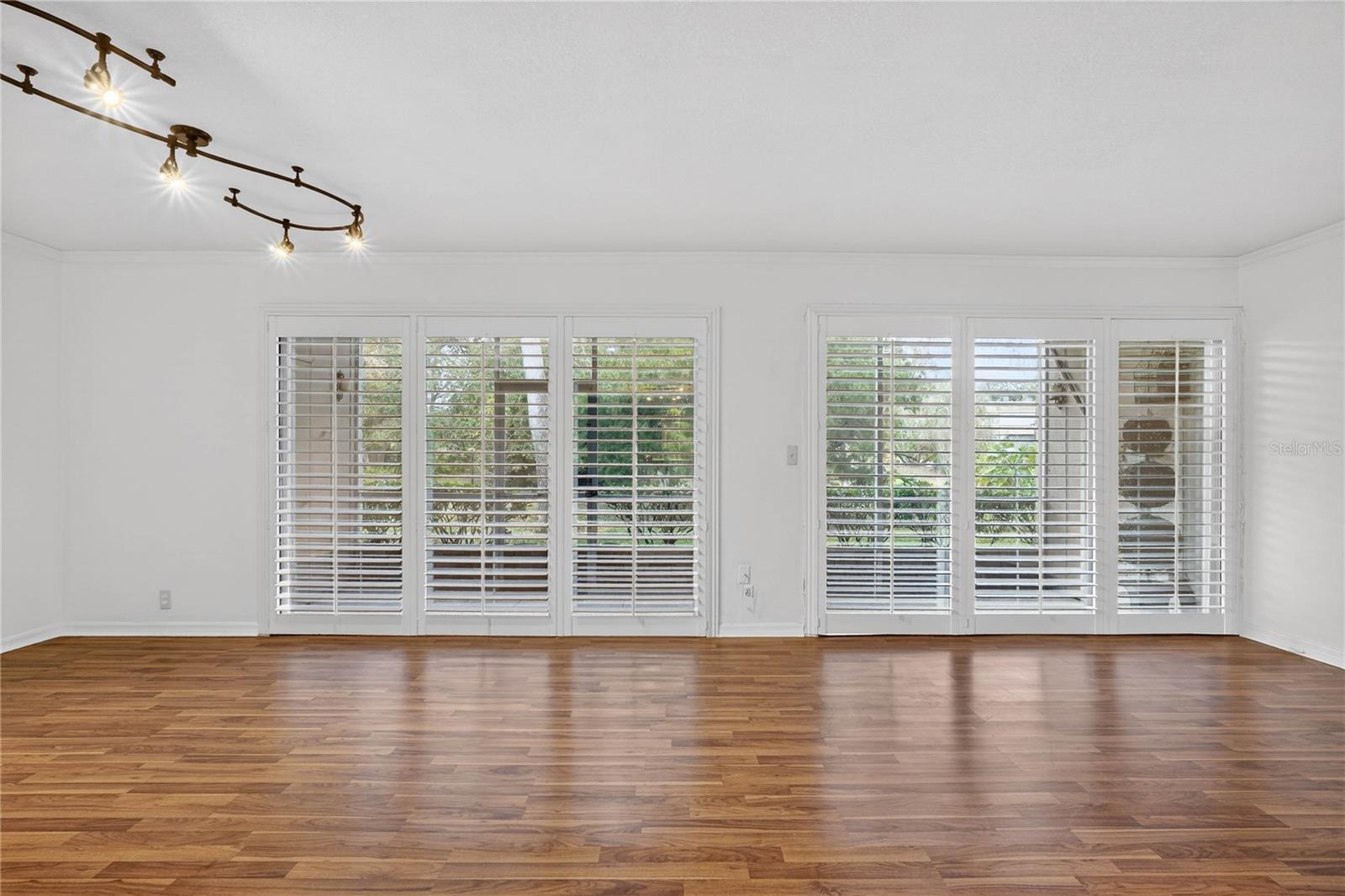 Image 17 of 57 For 429 Sheoah Boulevard 1