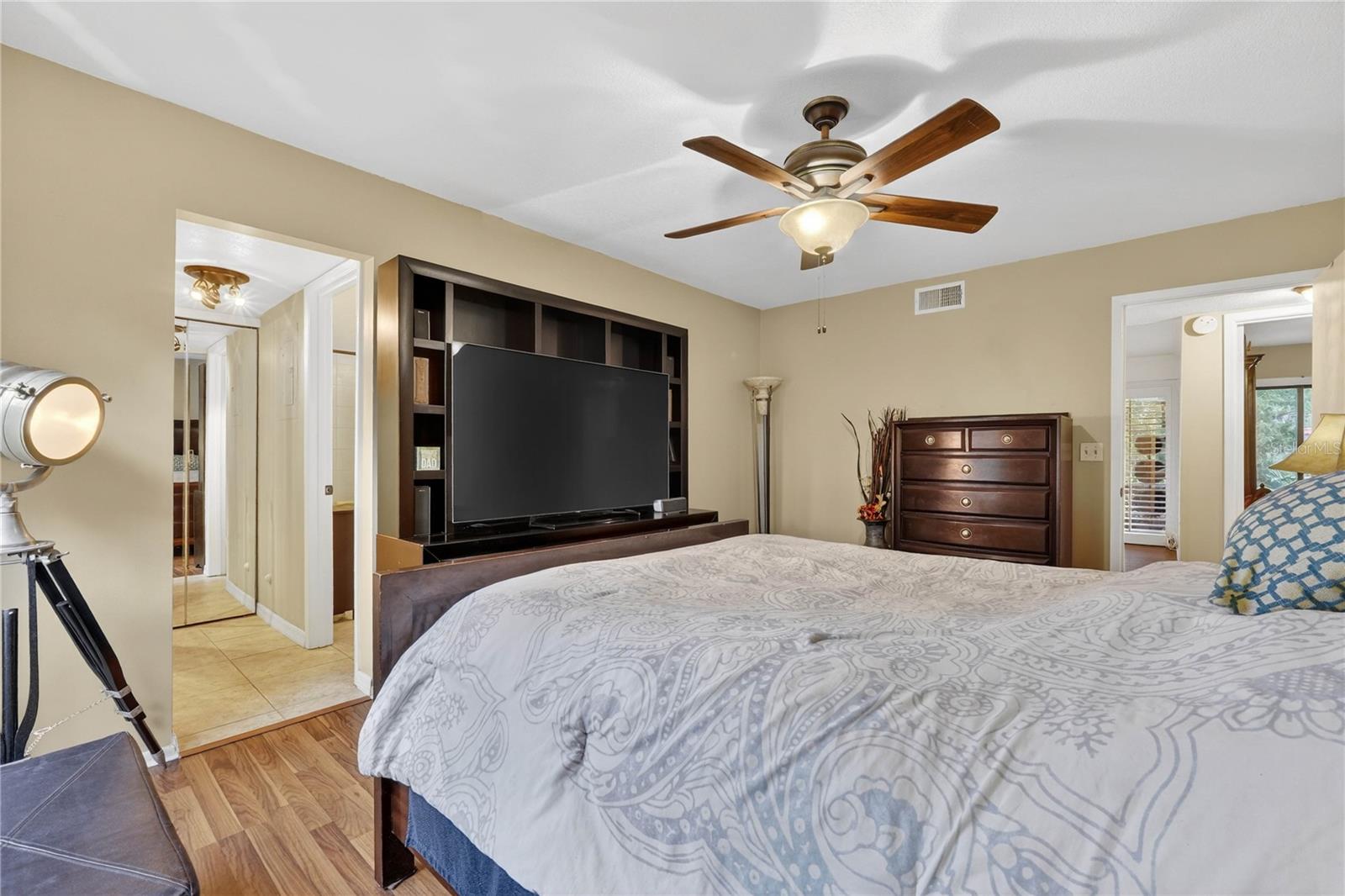 Image 25 of 57 For 429 Sheoah Boulevard 1