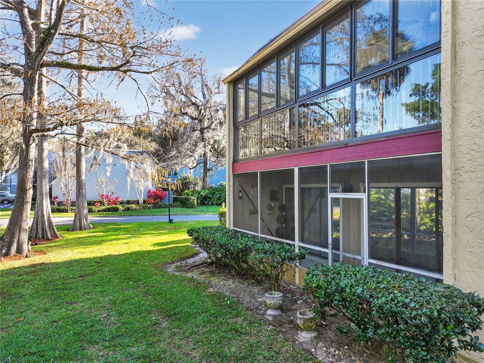 Image 37 of 57 For 429 Sheoah Boulevard 1