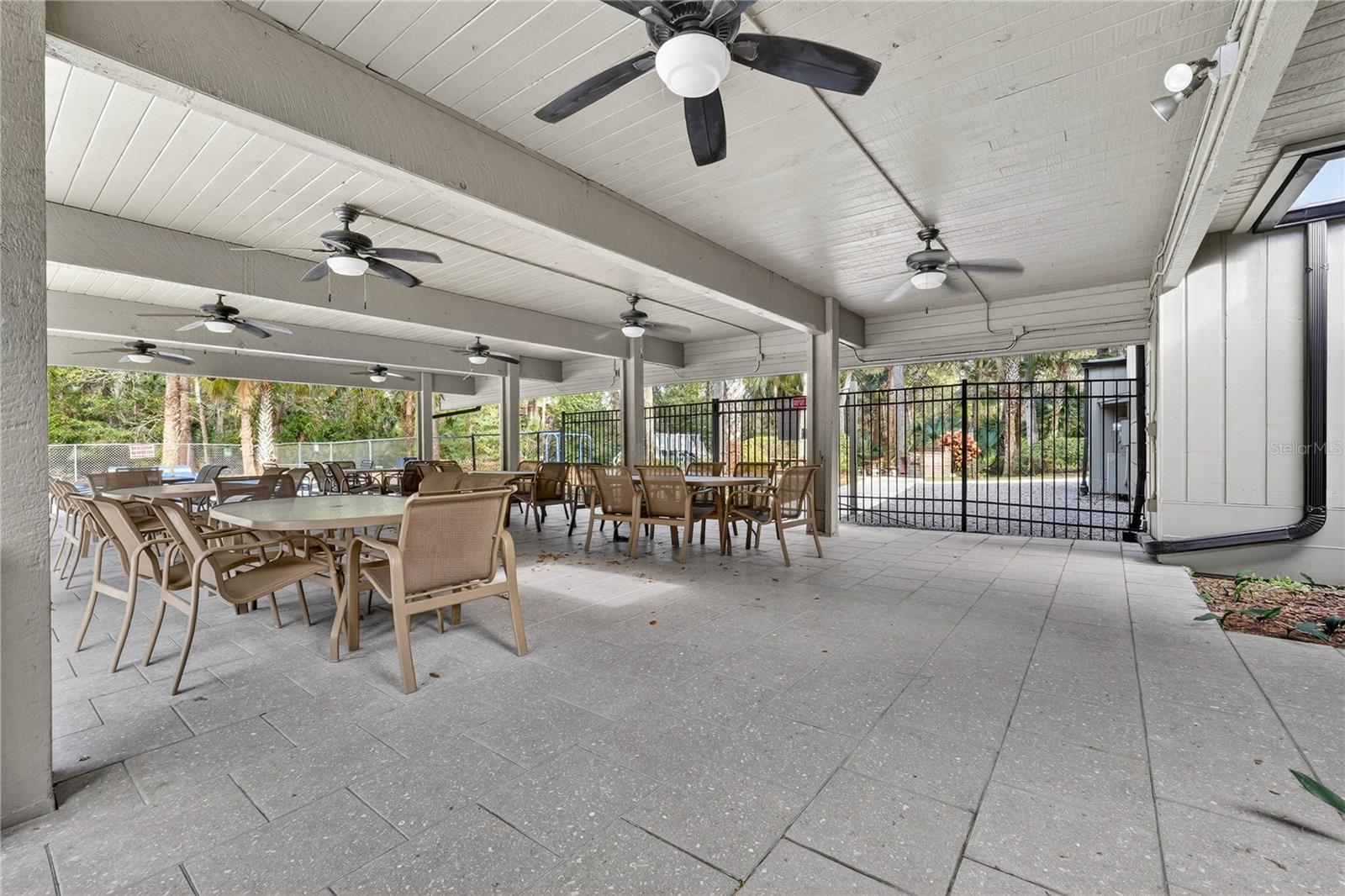 Image 41 of 57 For 429 Sheoah Boulevard 1