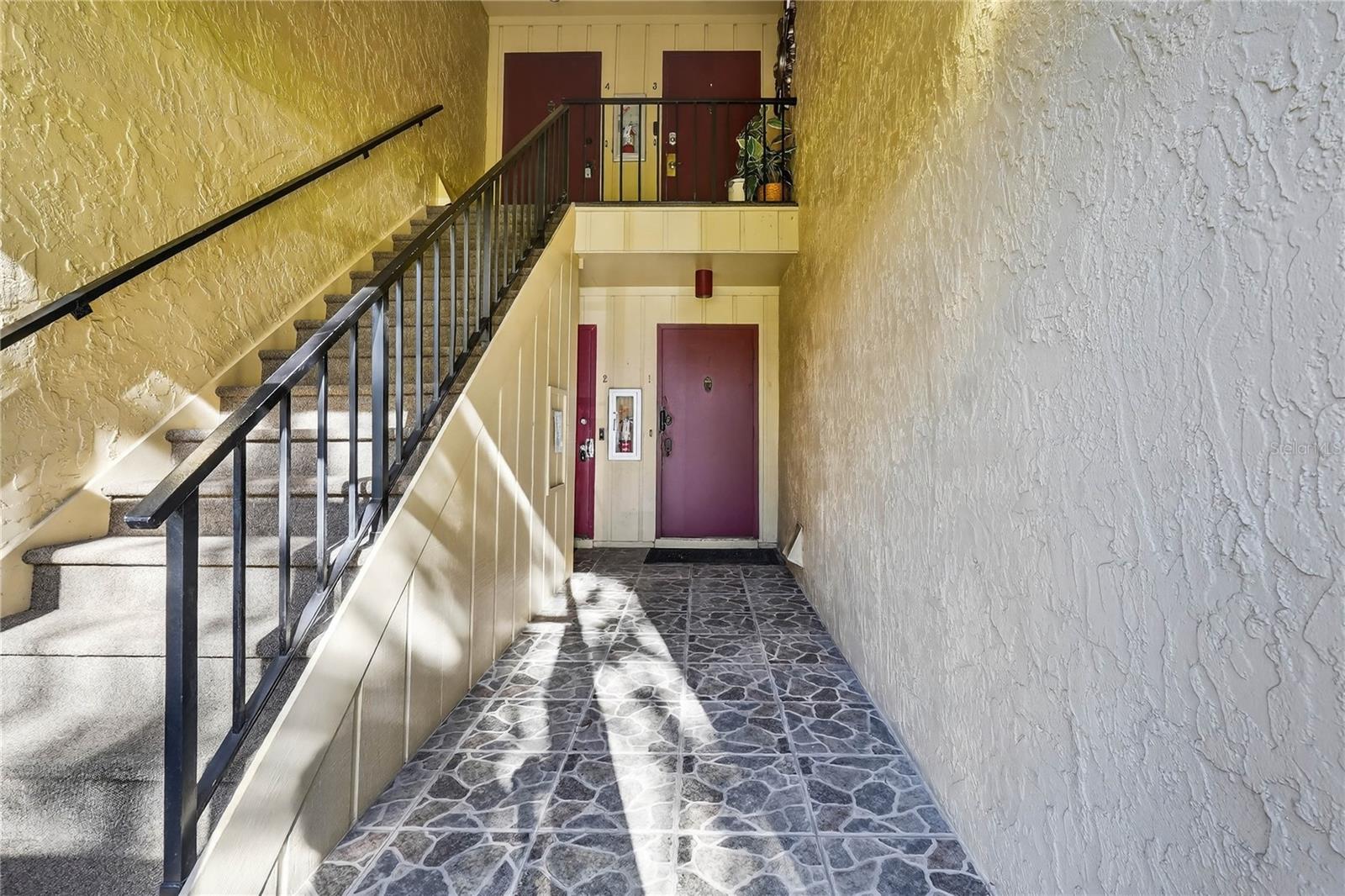 Image 5 of 57 For 429 Sheoah Boulevard 1