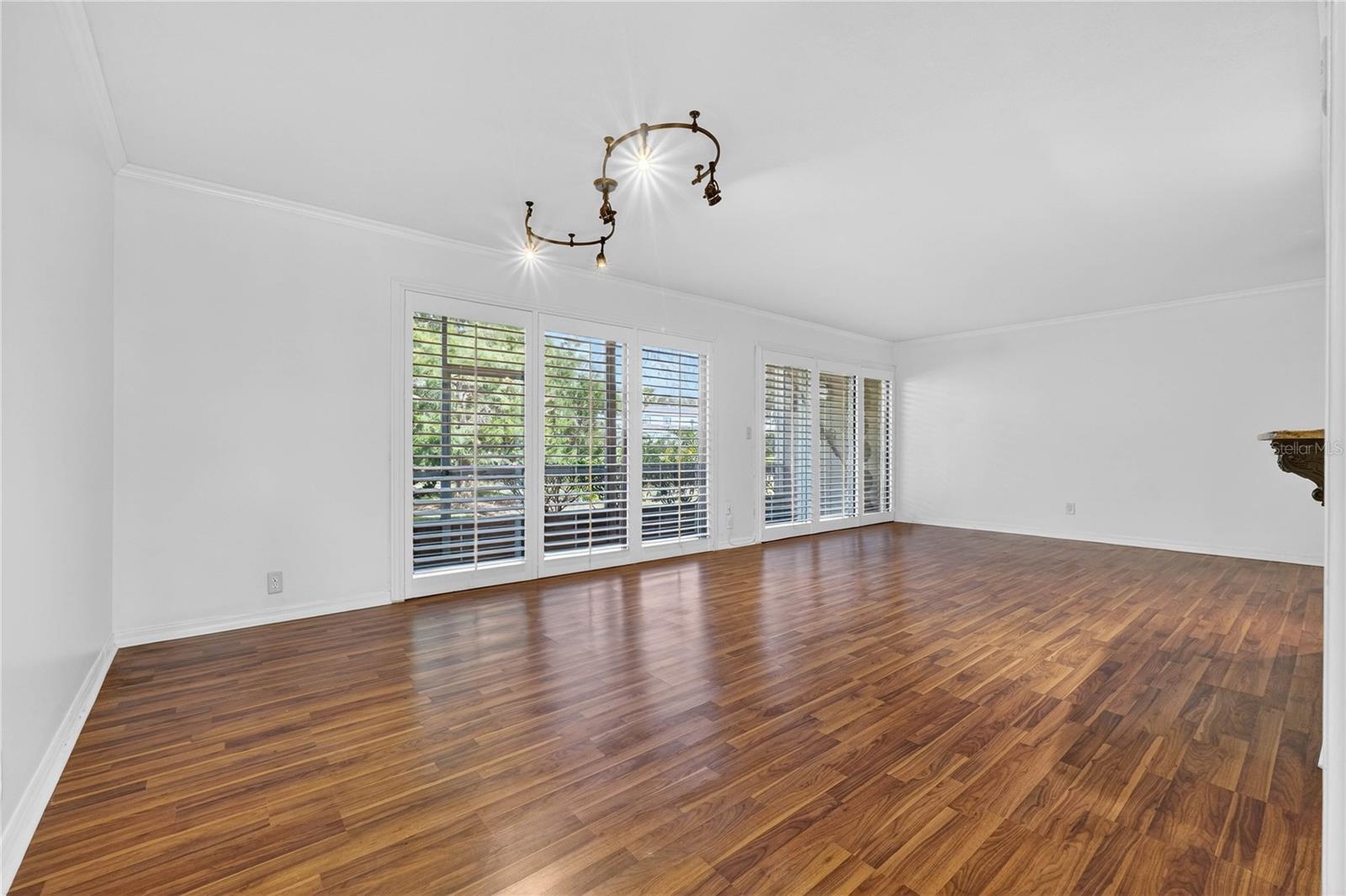 Image 8 of 57 For 429 Sheoah Boulevard 1