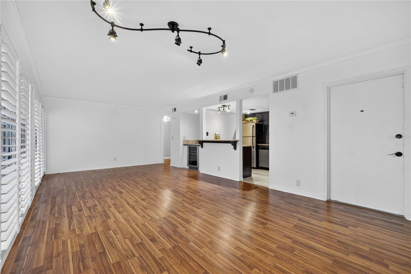 Image 9 of 57 For 429 Sheoah Boulevard 1