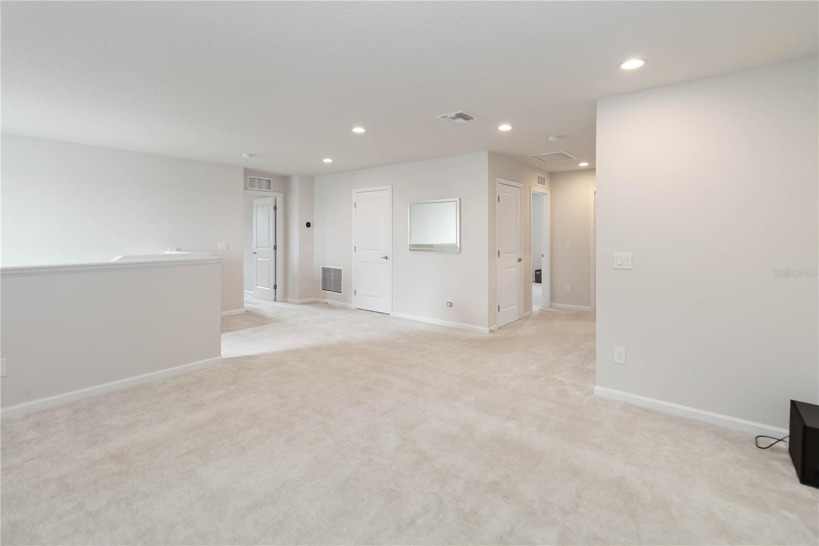 Image 19 of 38 For 2658 Park Ridge Street