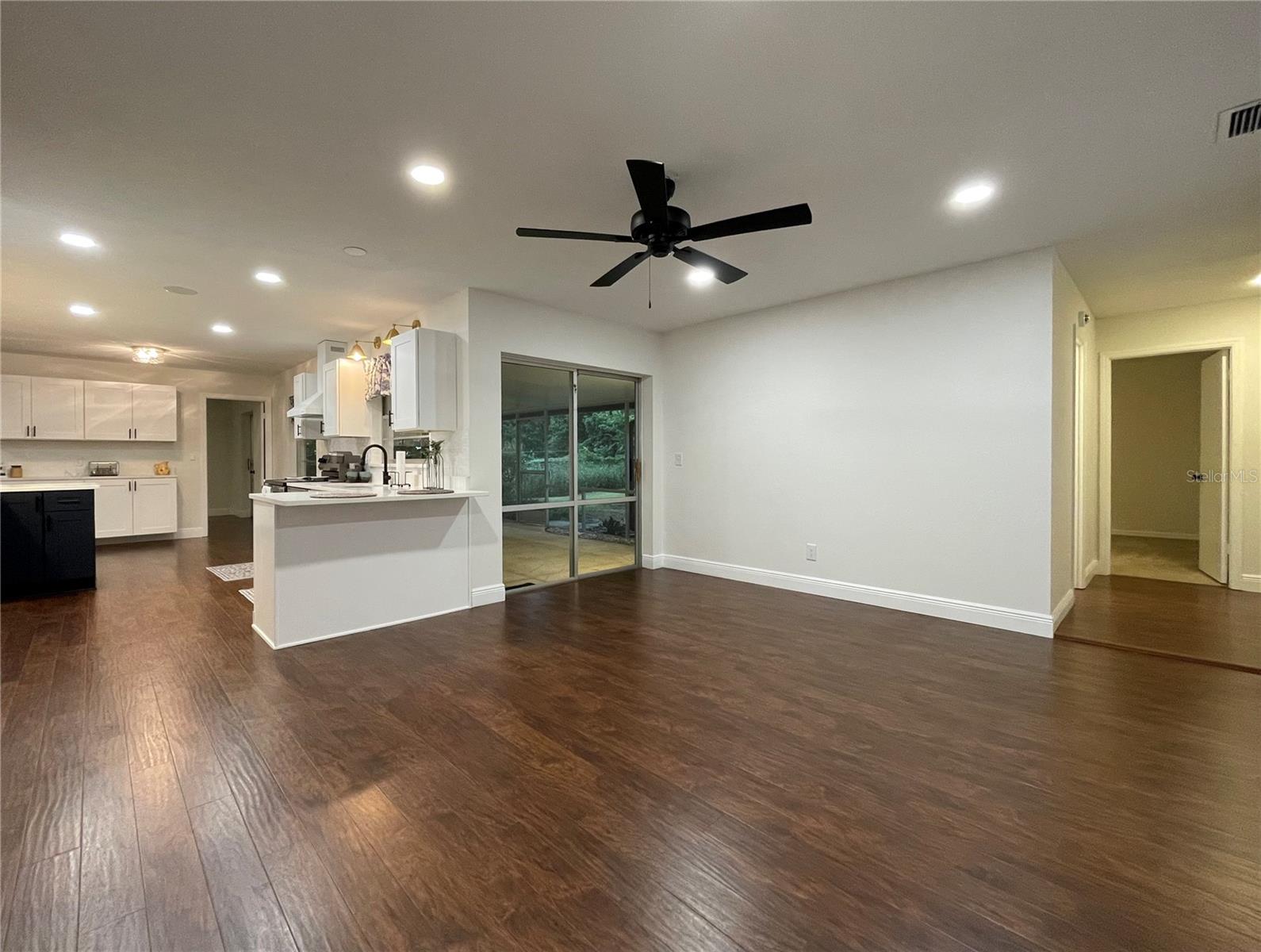 Image 10 of 11 For 2900 Lake Arnold Place