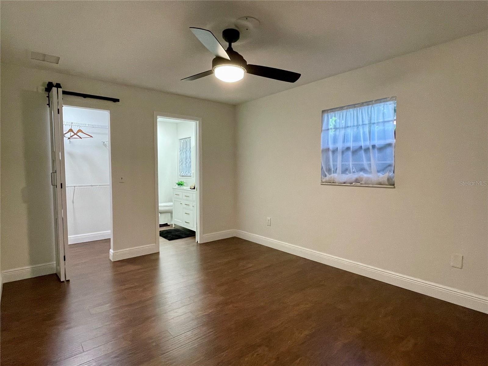Image 4 of 11 For 2900 Lake Arnold Place
