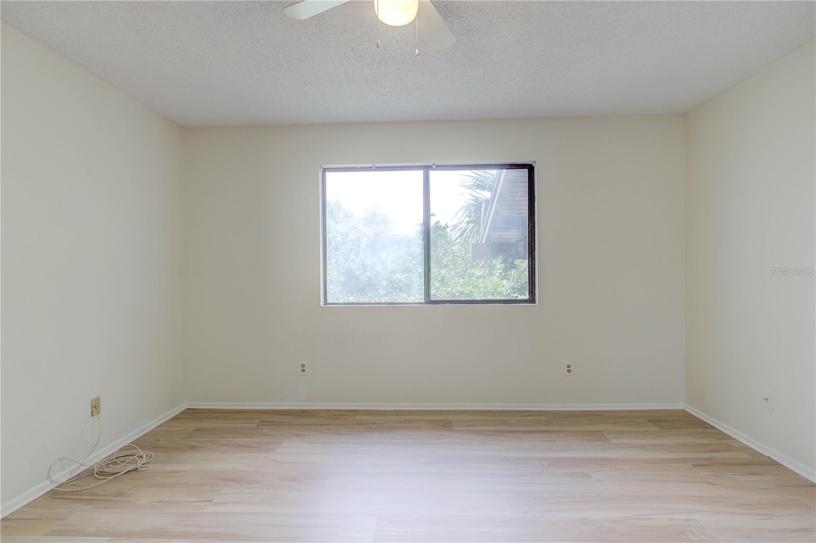 Image 11 of 36 For 106 Village Del Lago Circle 106