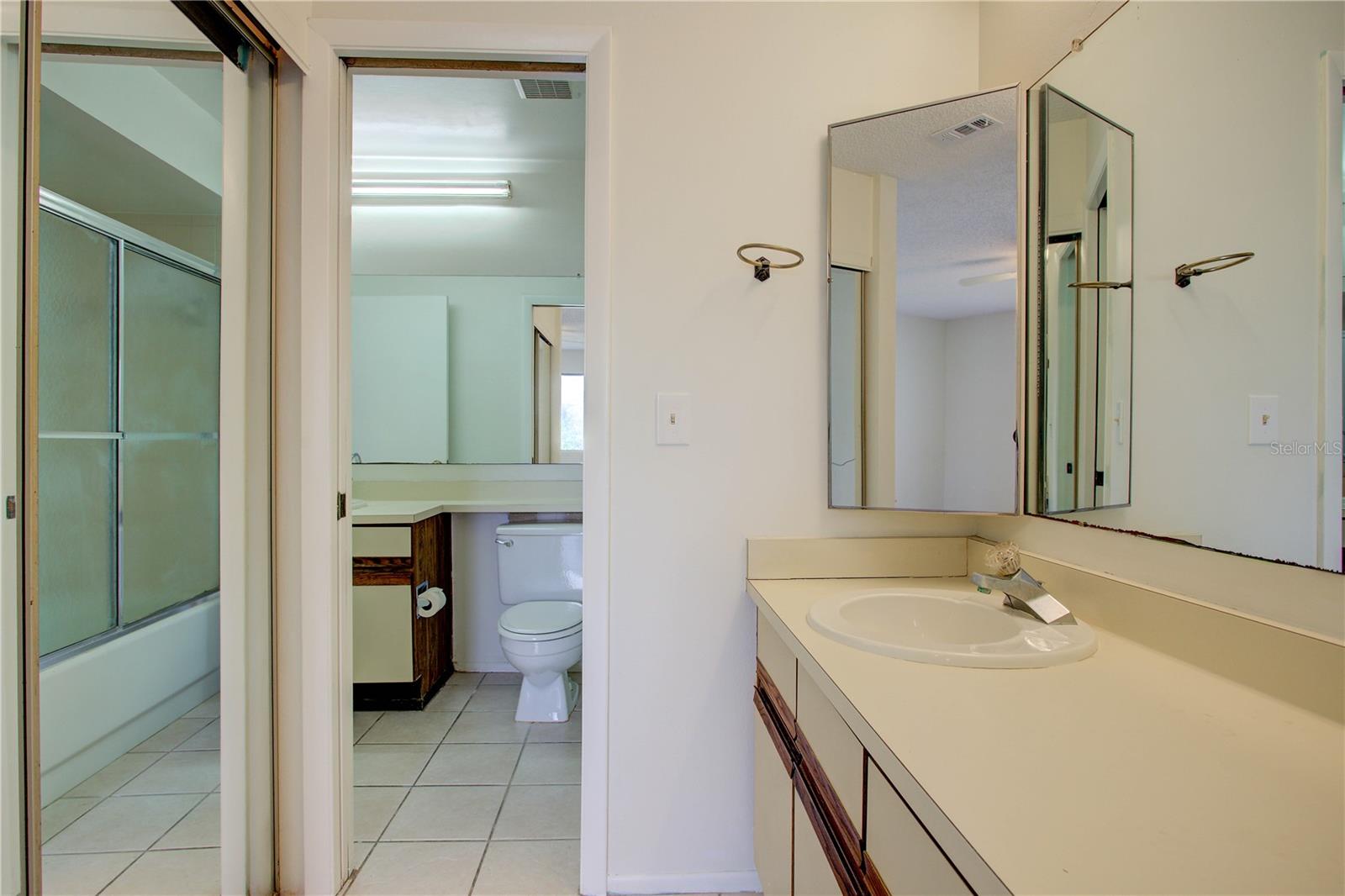 Image 13 of 36 For 106 Village Del Lago Circle 106