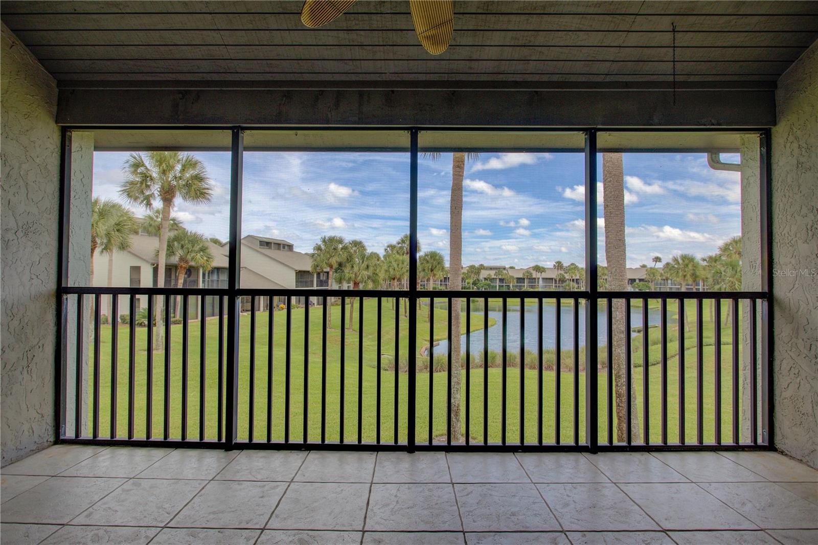 Image 31 of 36 For 106 Village Del Lago Circle 106