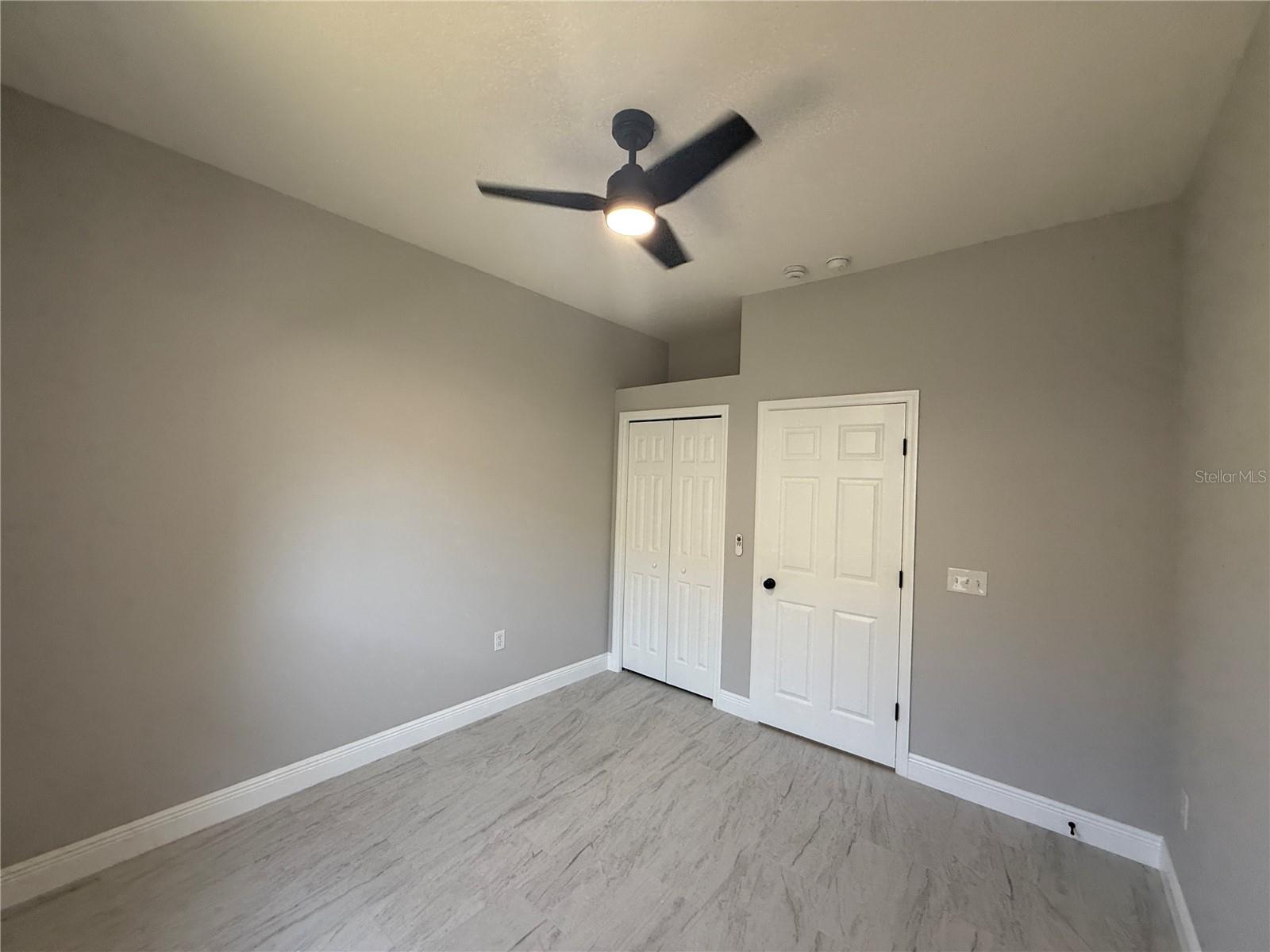 Image 12 of 54 For 2933 Sunset Vista Boulevard