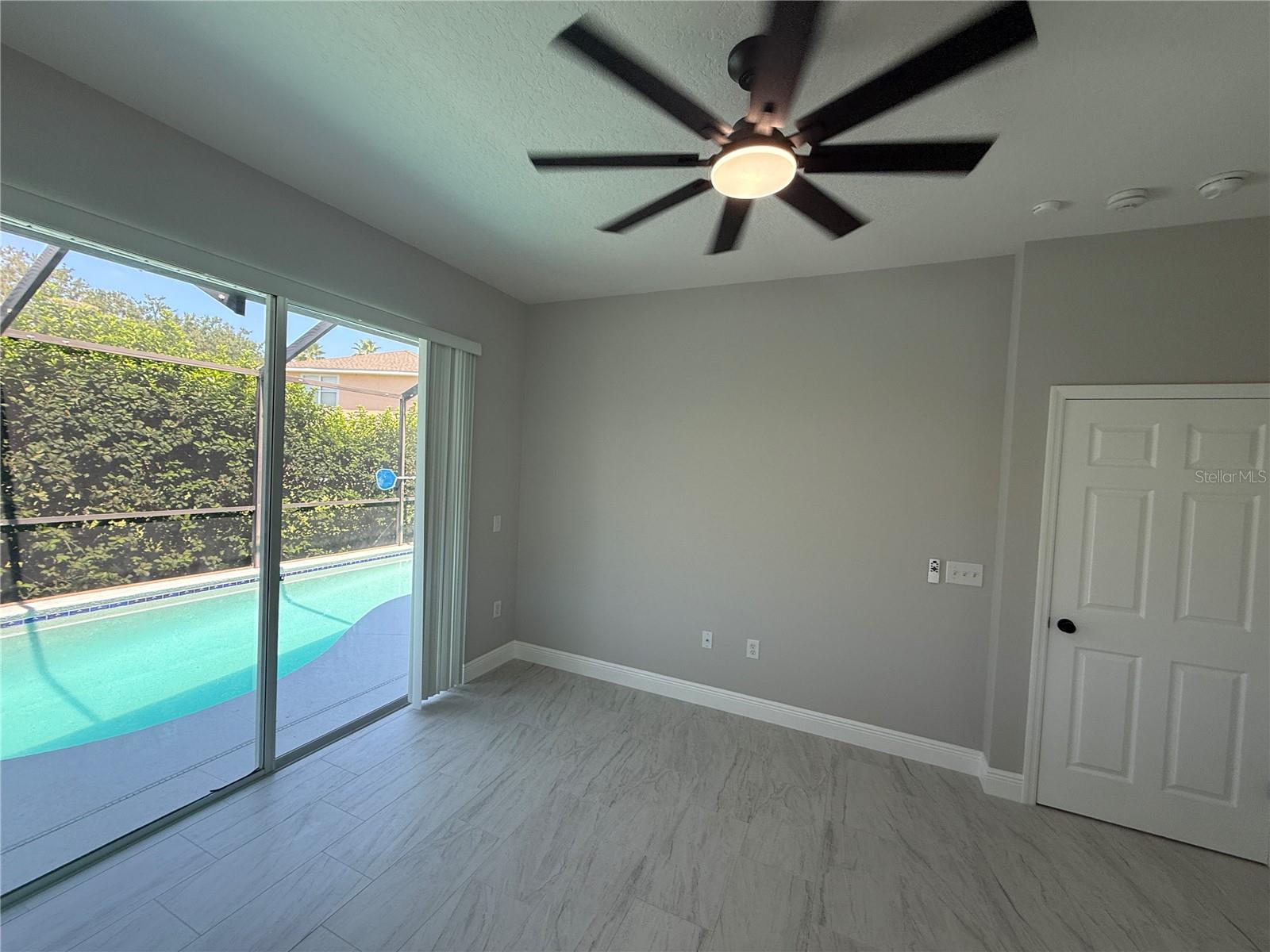 Image 35 of 54 For 2933 Sunset Vista Boulevard