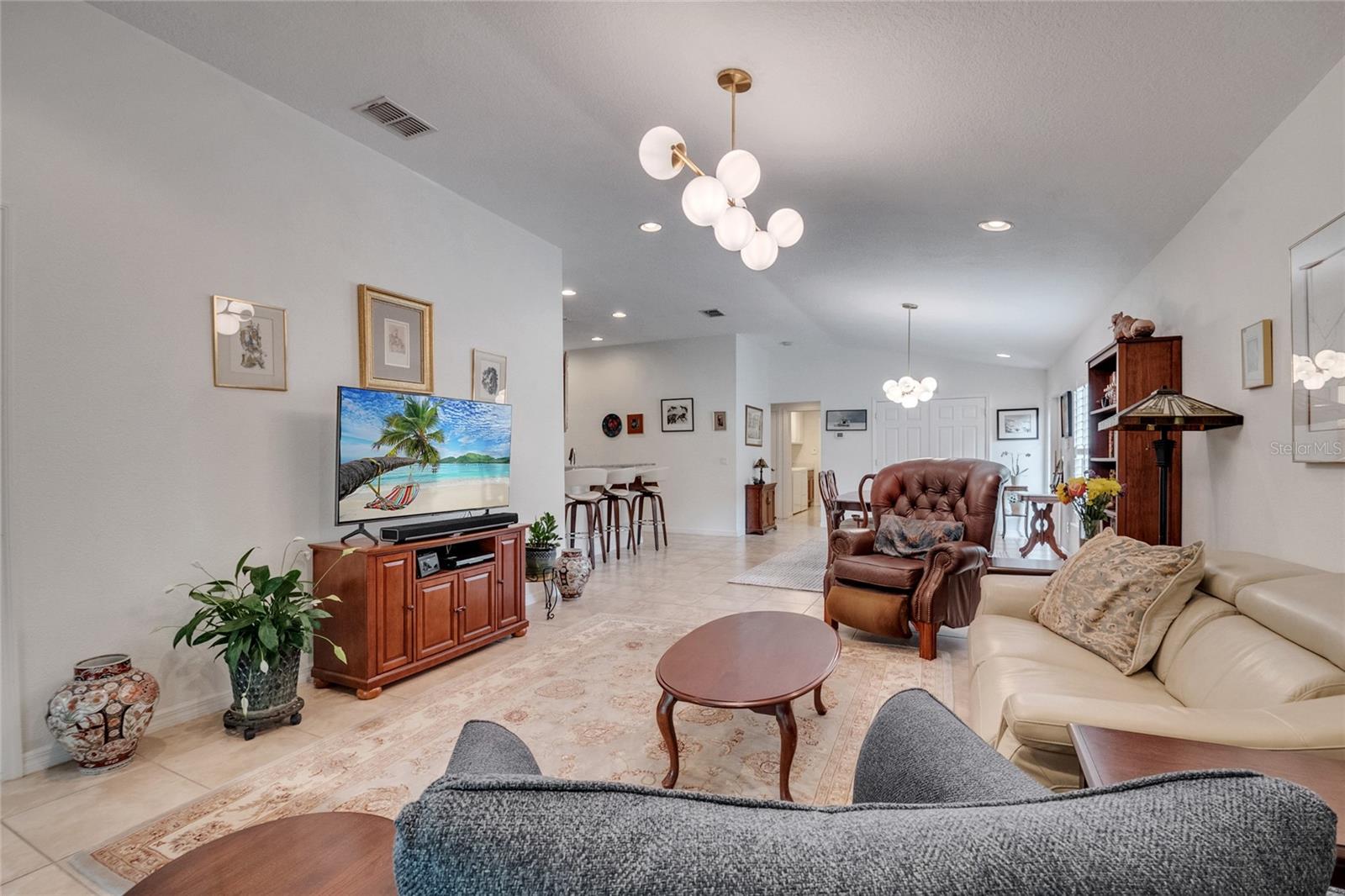 Image 16 of 53 For 11959 Fiore Drive