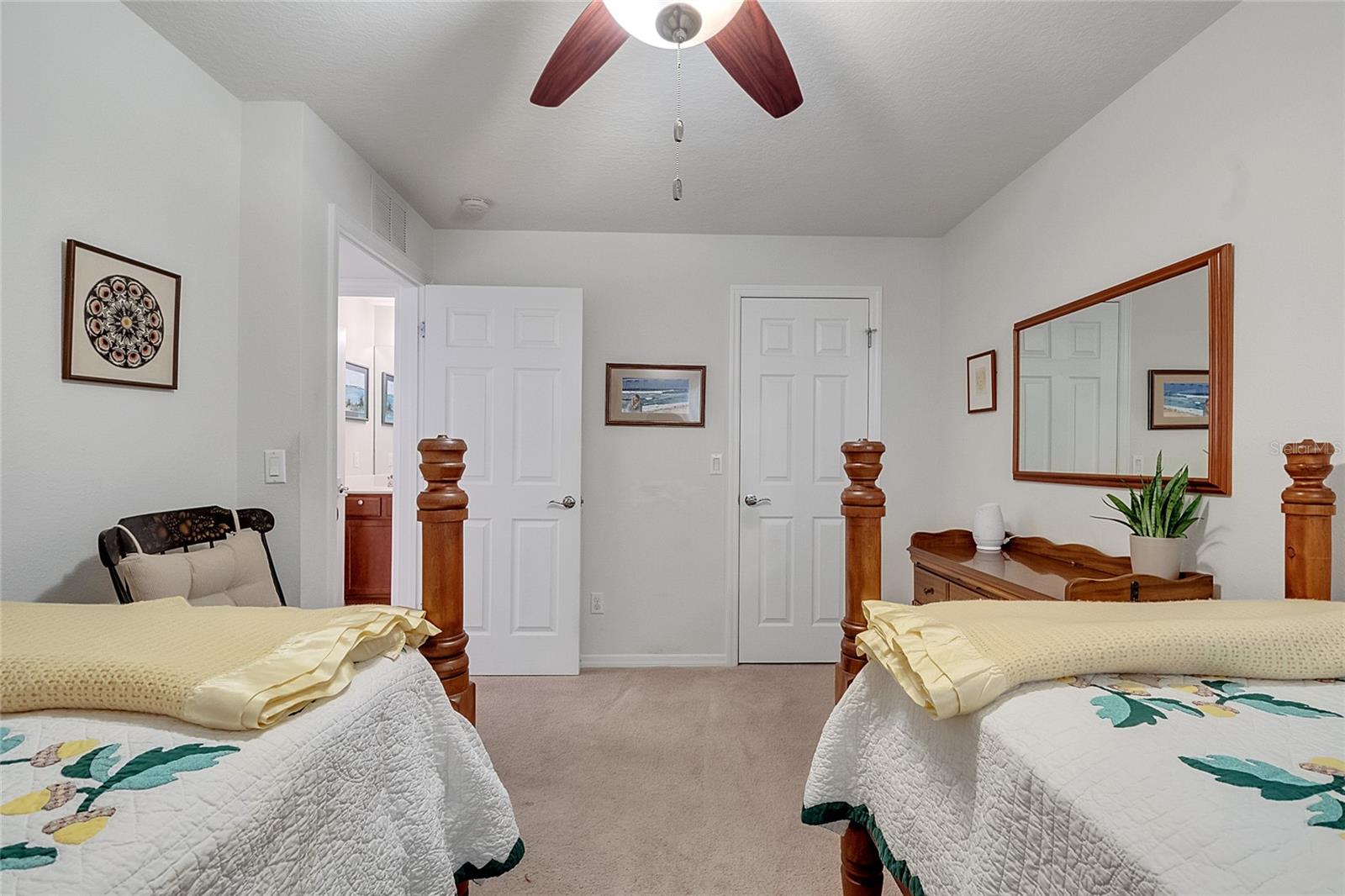 Image 22 of 53 For 11959 Fiore Drive