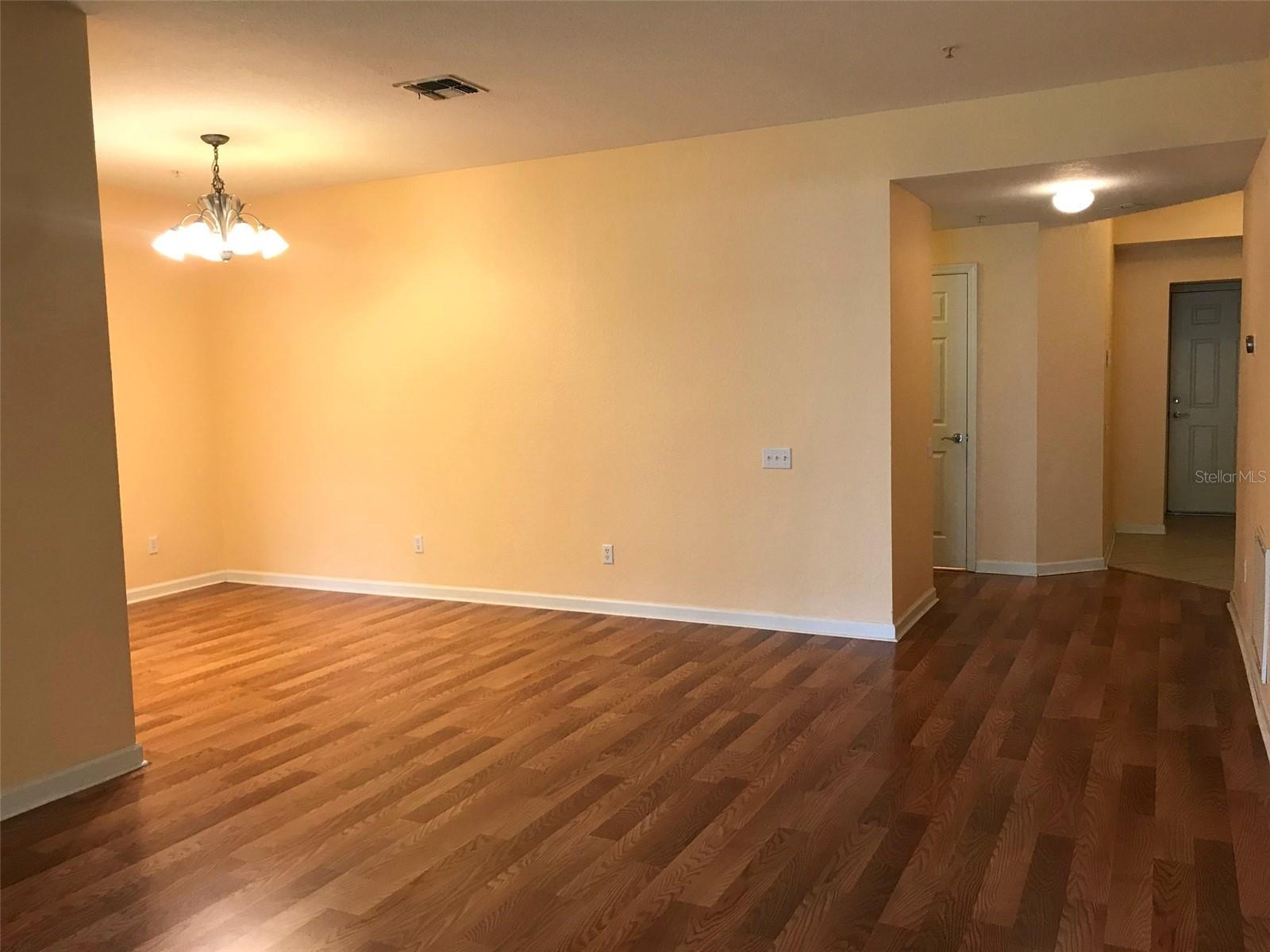 Image 4 of 19 For 2525 San Tecla Street 103