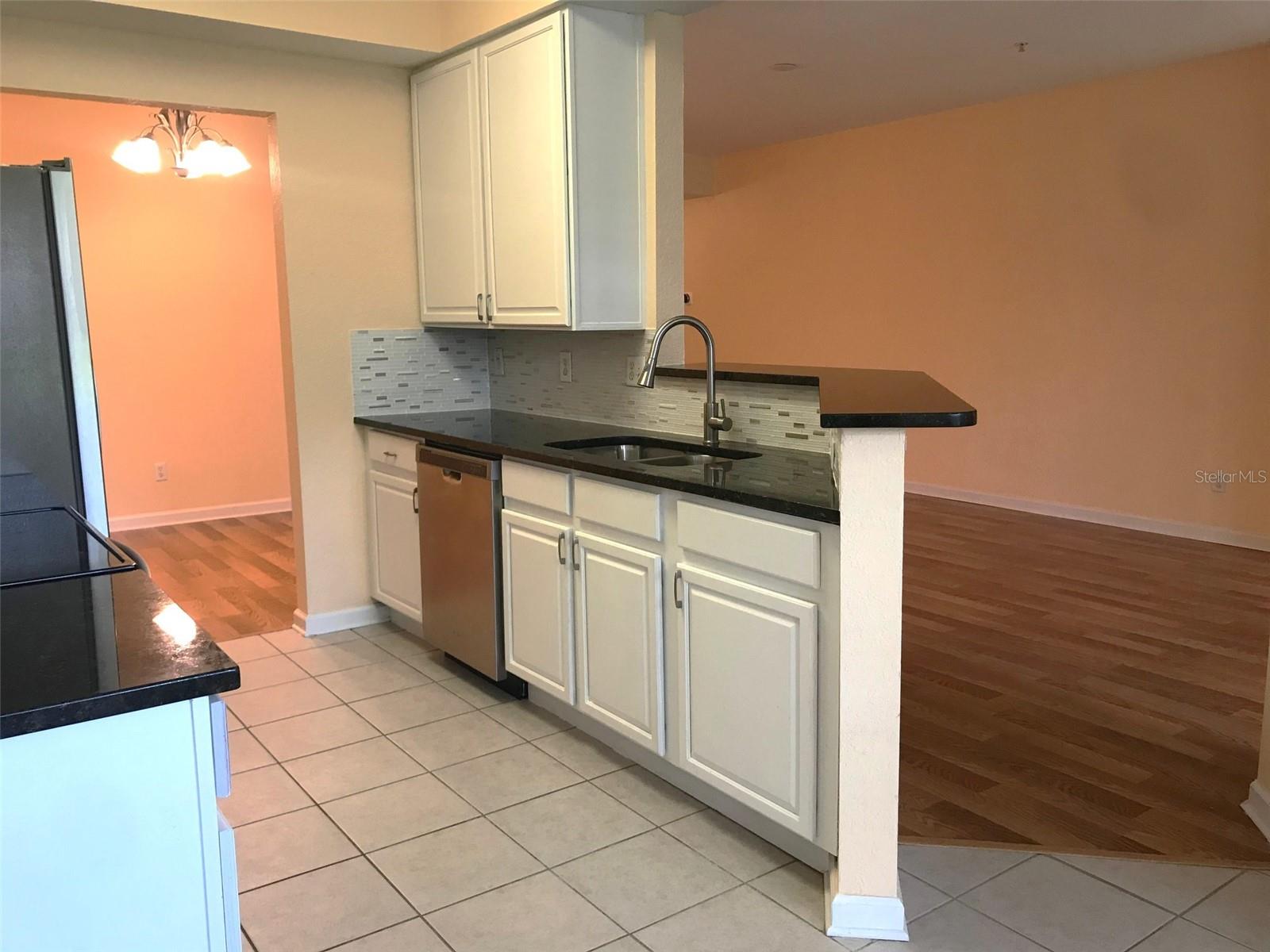 Image 7 of 19 For 2525 San Tecla Street 103
