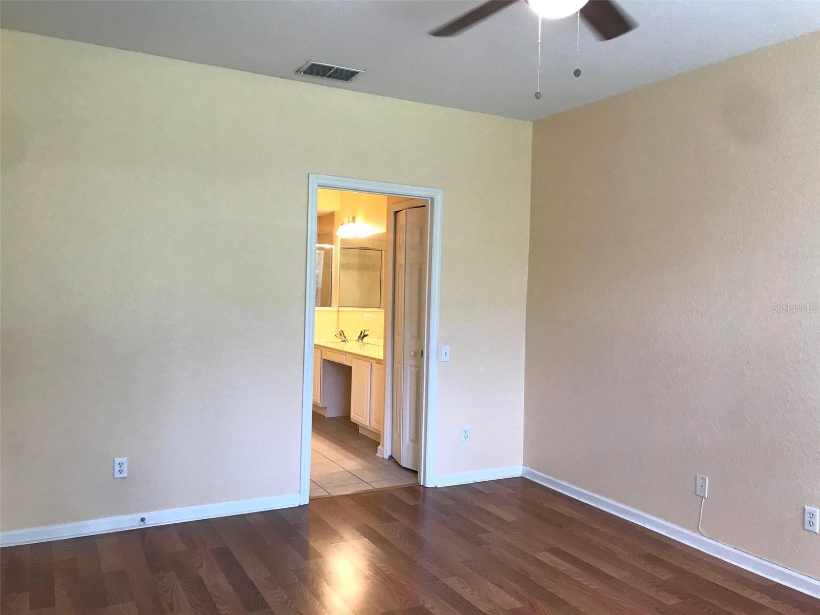 Image 9 of 19 For 2525 San Tecla Street 103