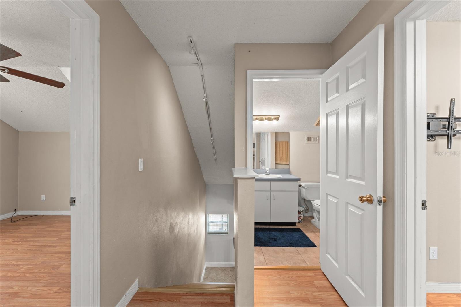 Image 16 of 31 For 9404 Rosalie Court