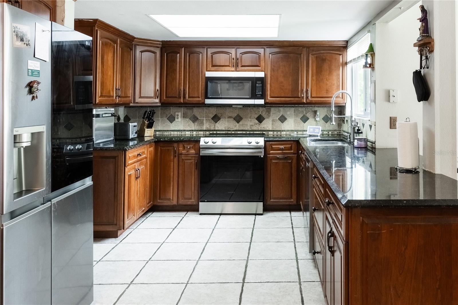 Image 16 of 36 For 1225 Majestic Palm Court