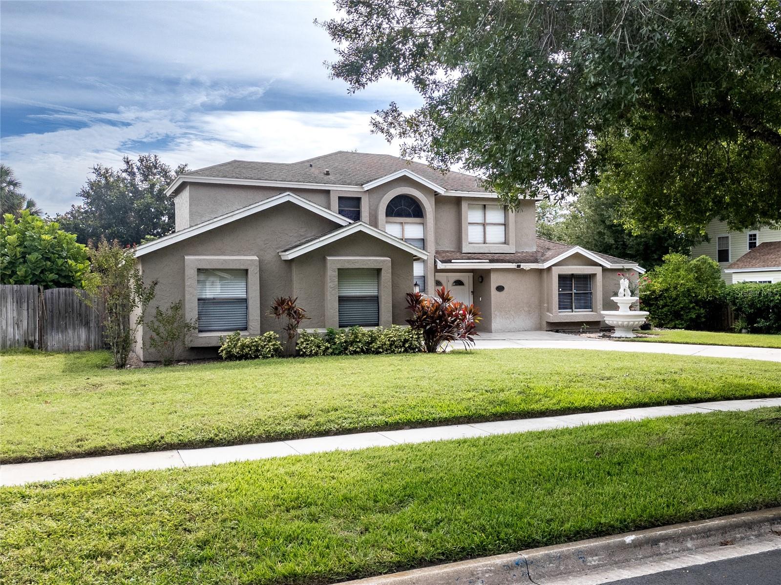 Image 2 of 36 For 1225 Majestic Palm Court