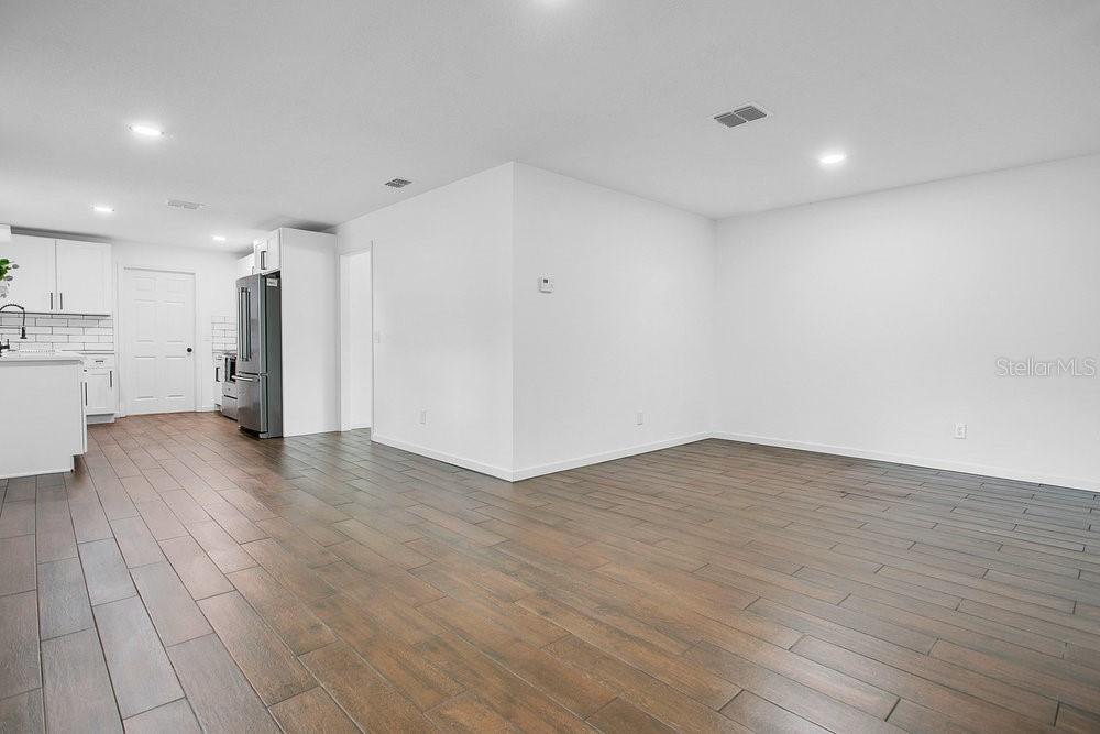 Image 18 of 31 For 5422 Albert Drive