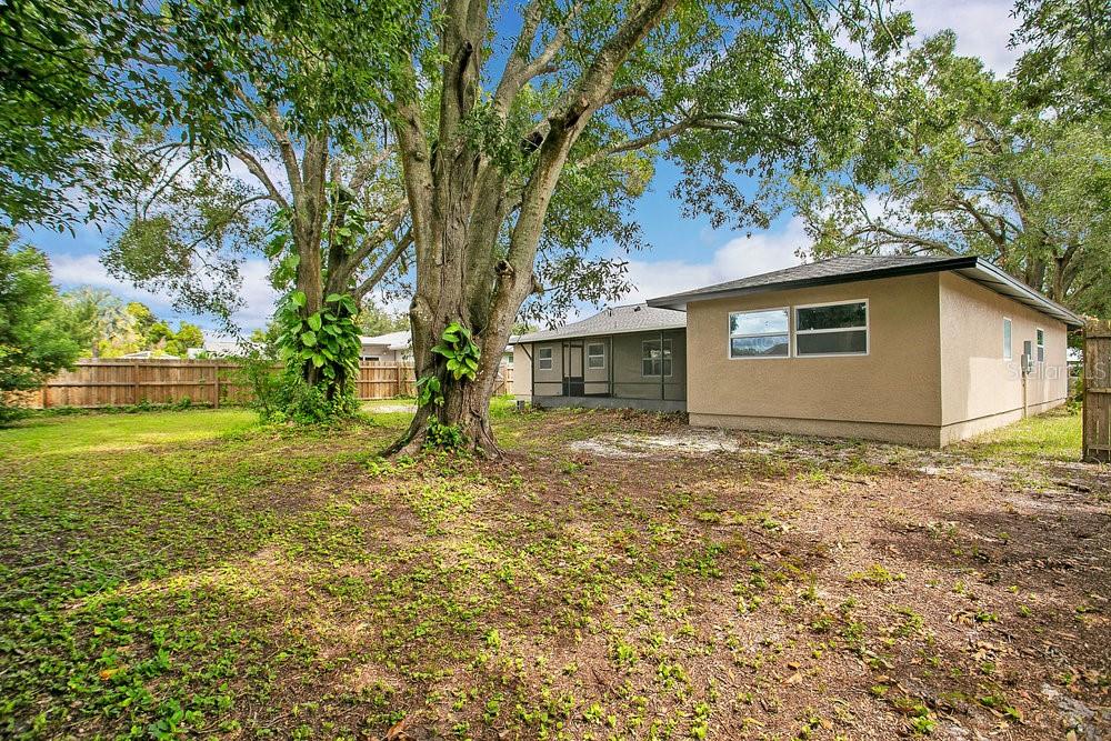 Image 26 of 31 For 5422 Albert Drive