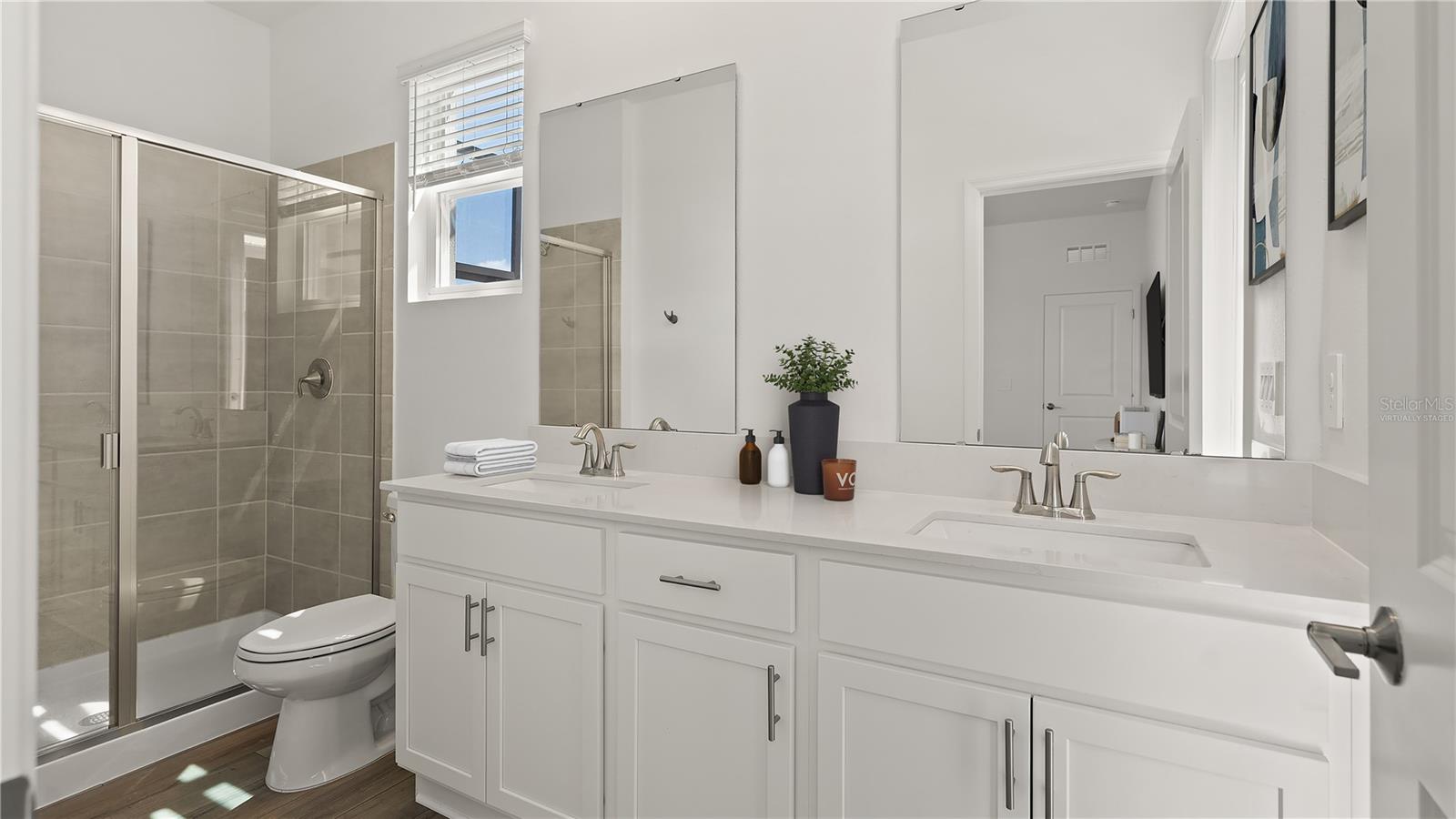 Image 17 of 36 For 7890 Poplin Street