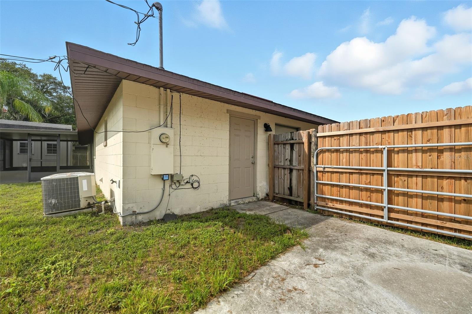 Image 25 of 32 For 4405 Almark Drive