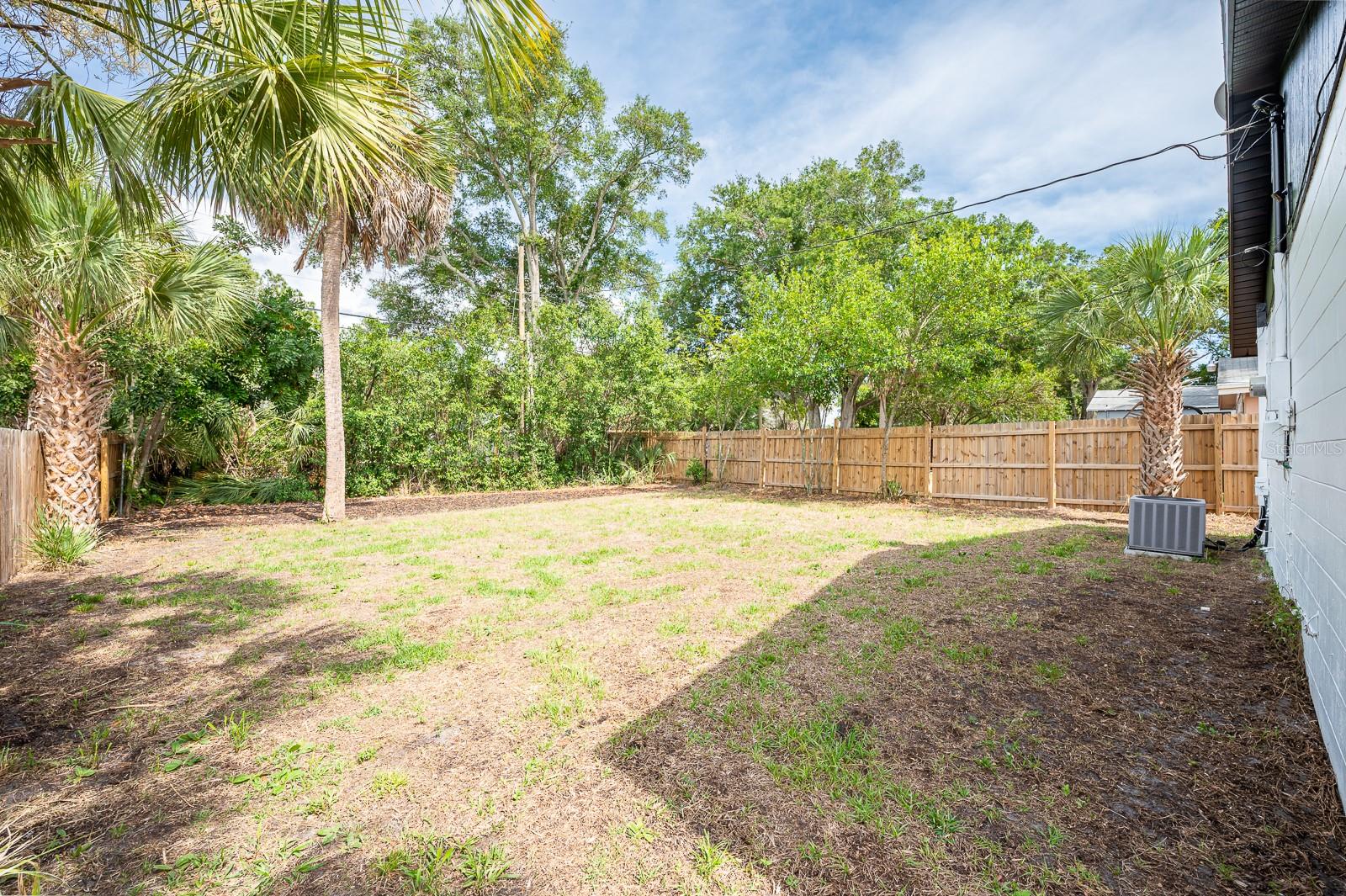 Image 34 of 47 For 1690 40th Street S