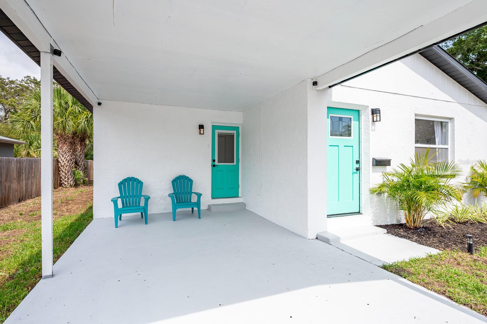 Image 4 of 47 For 1690 40th Street S