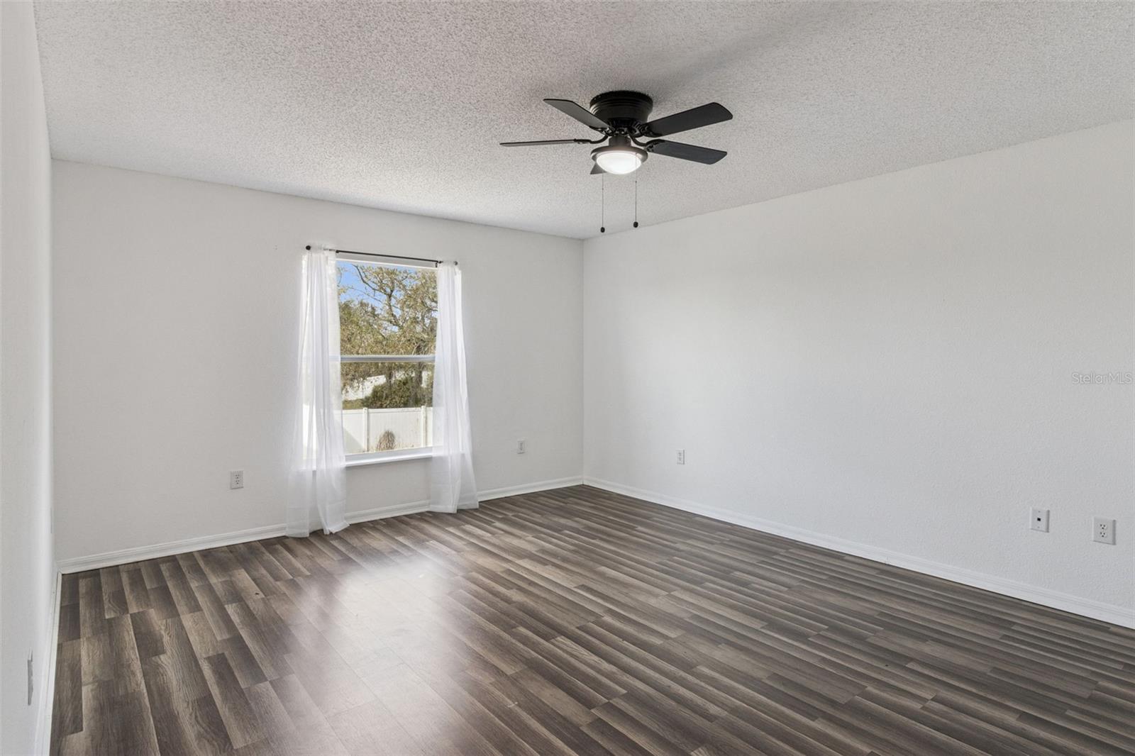 Image 41 of 54 For 455 Danube Drive