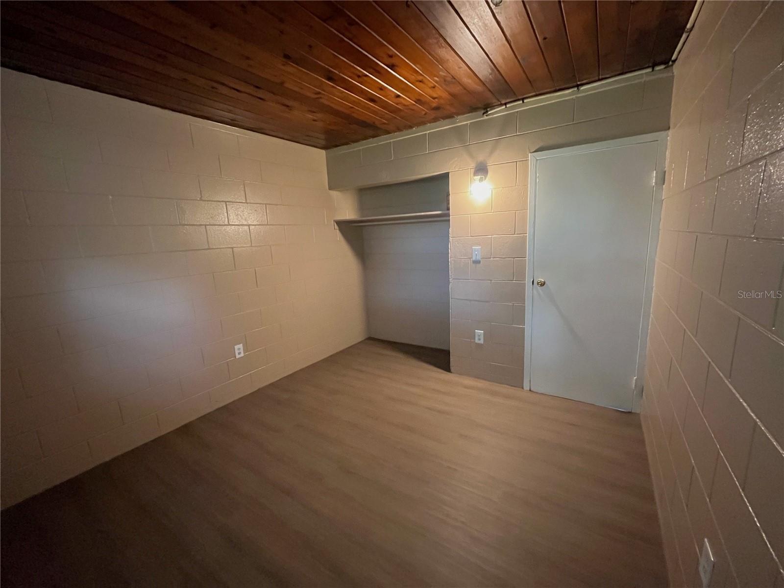 Image 8 of 12 For 705 Boston Avenue