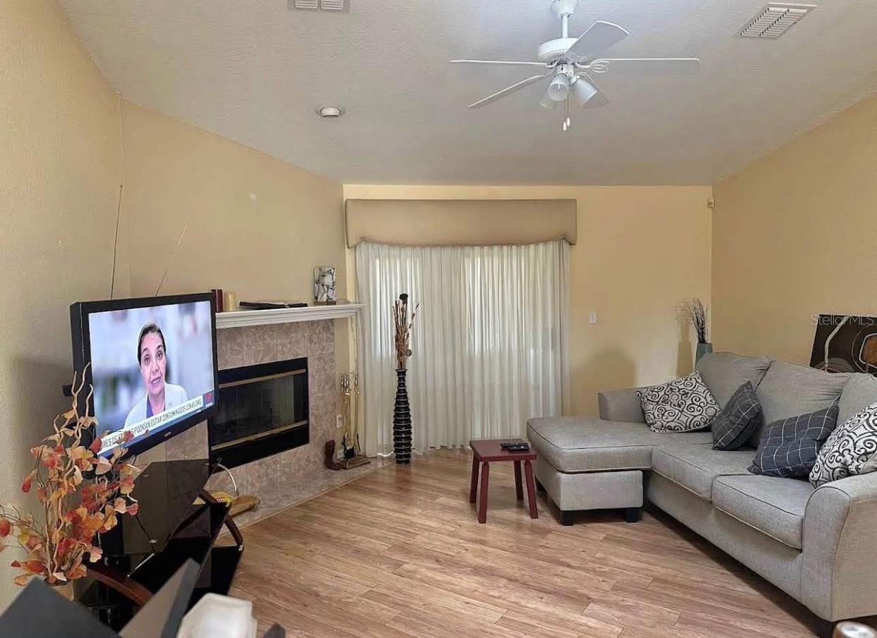 Image 12 of 13 For 2310 Sweetwater Boulevard