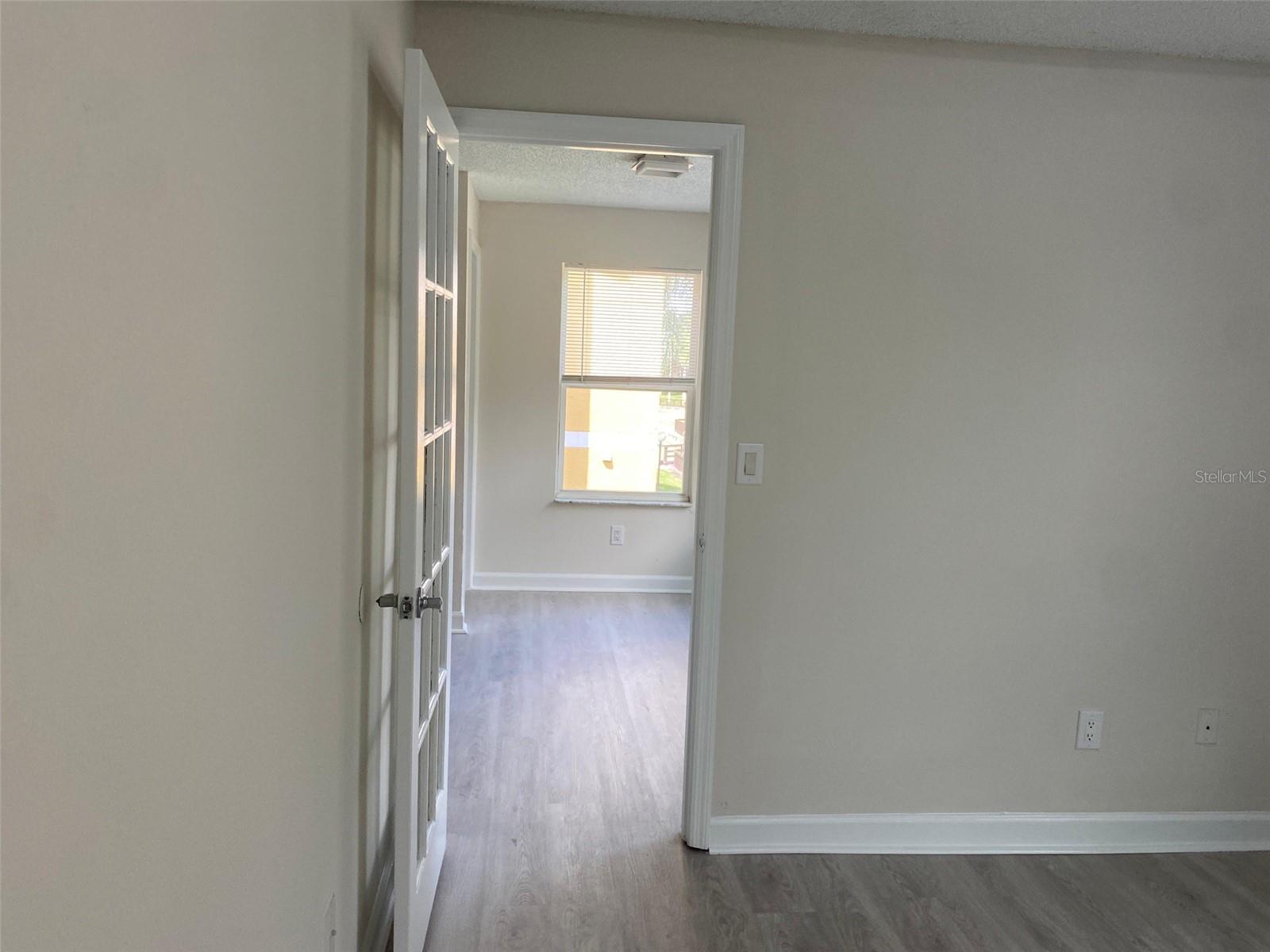 Image 11 of 14 For 4512 Commander Drive 1727