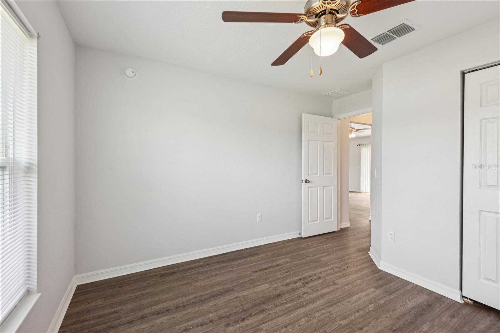 Image 16 of 23 For 5 Laurel Pass Court