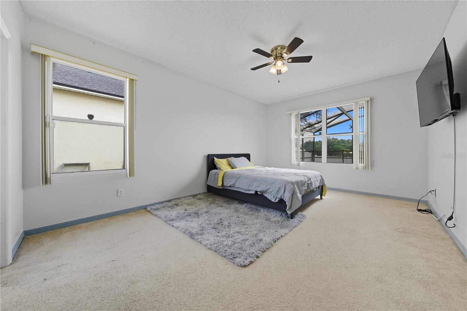 Image 21 of 51 For 1345 Knollwood Drive