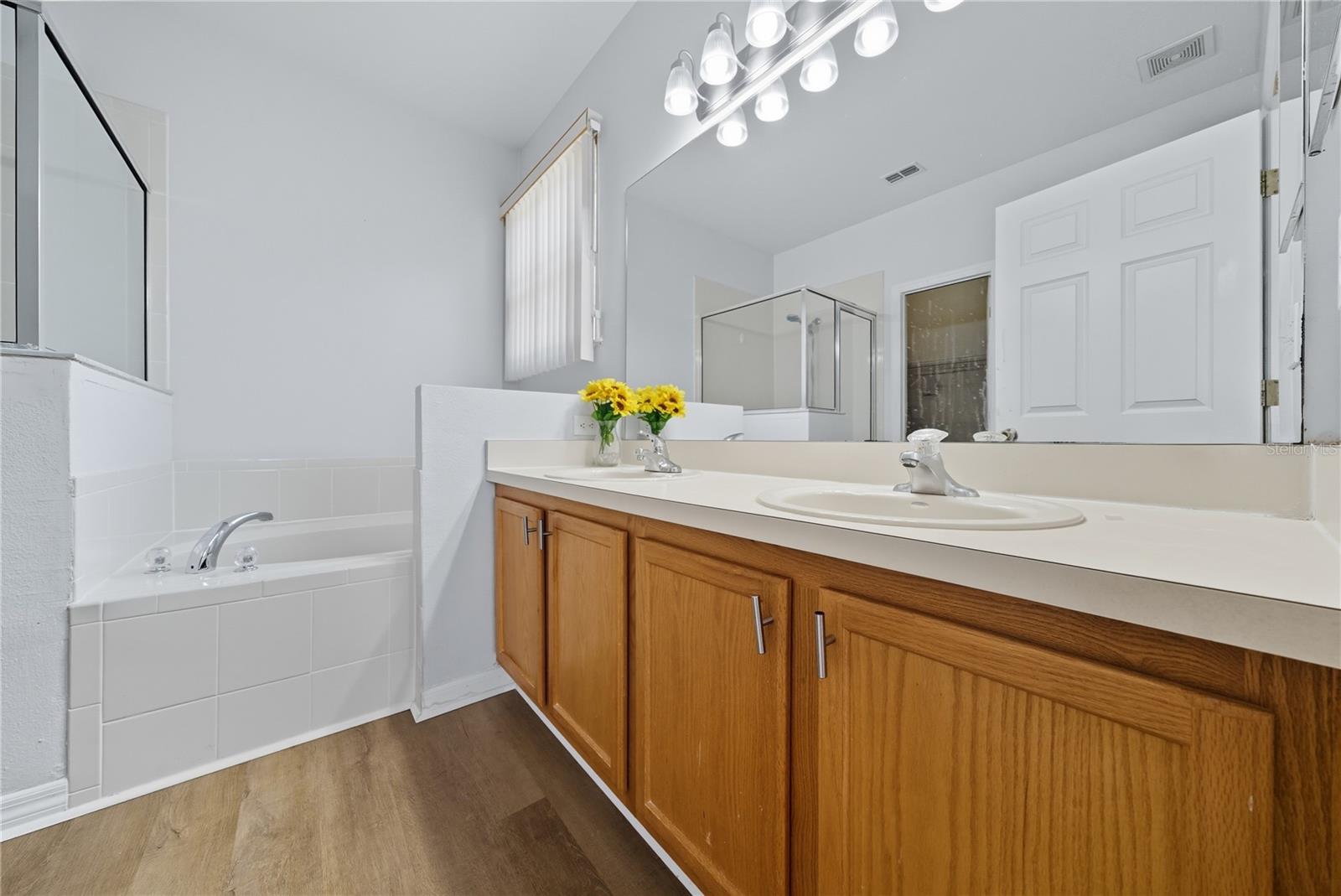 Image 24 of 51 For 1345 Knollwood Drive