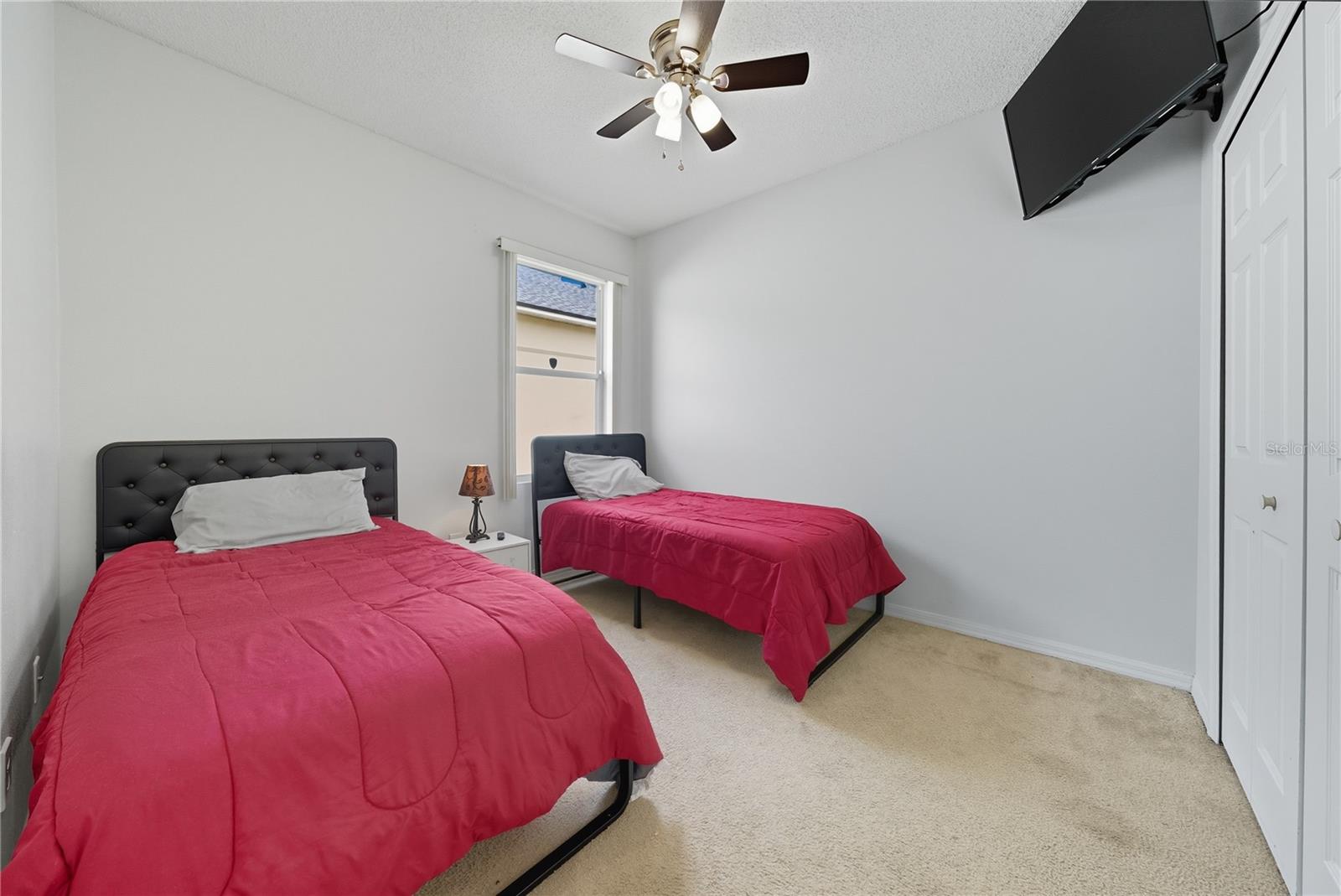 Image 31 of 51 For 1345 Knollwood Drive