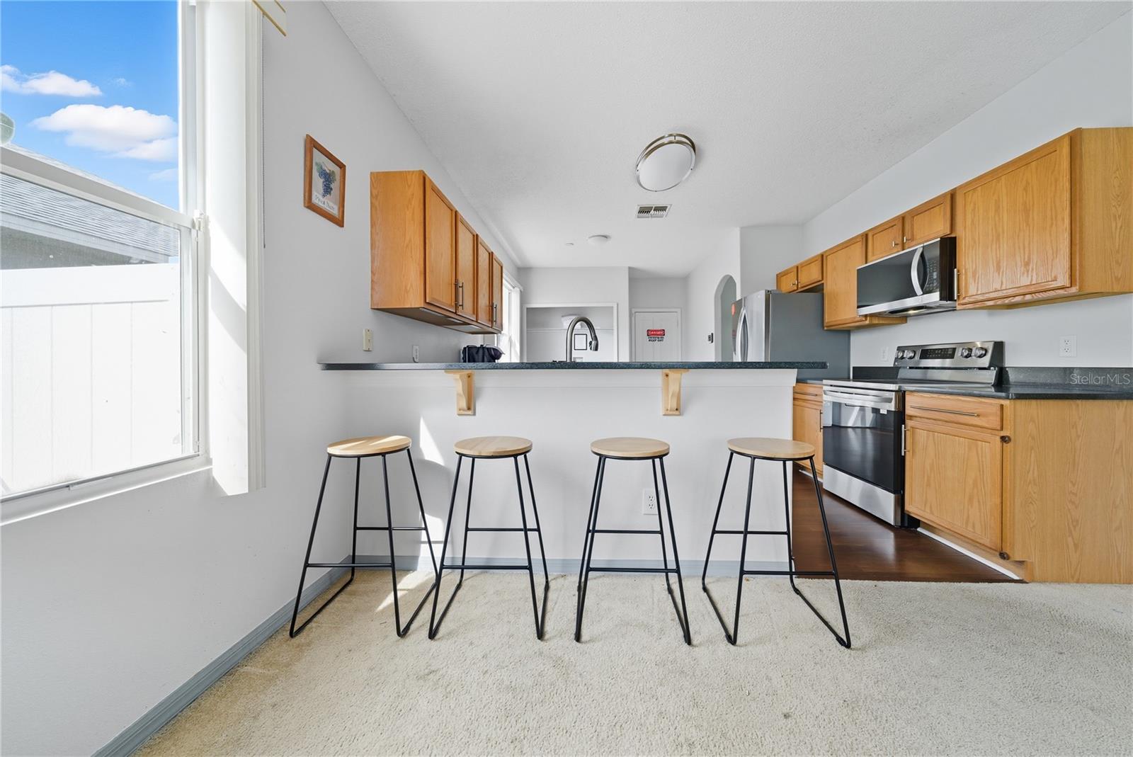 Image 4 of 51 For 1345 Knollwood Drive