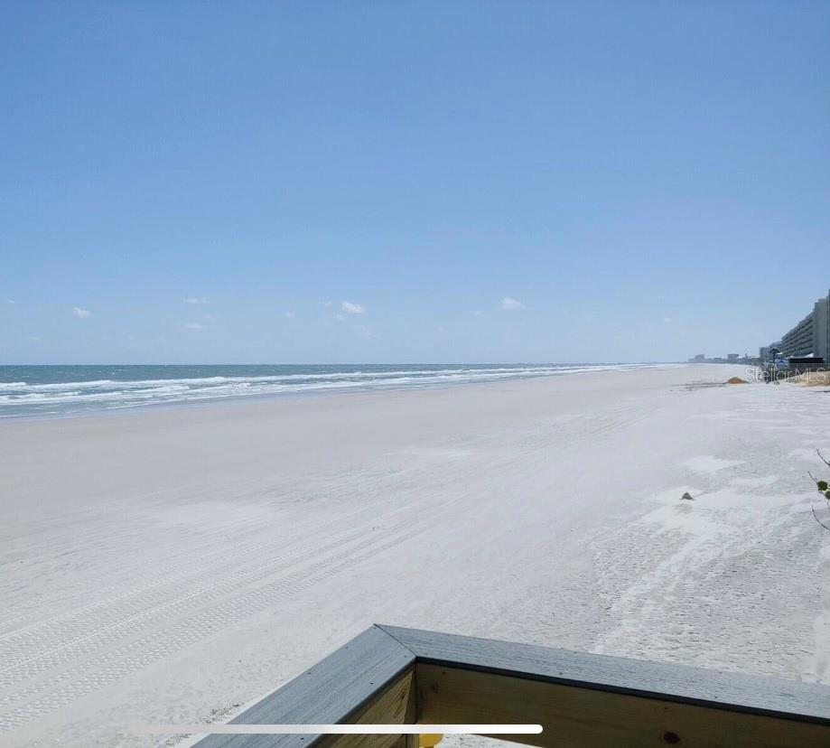 Image 10 of 40 For 4453 Atlantic Avenue 208